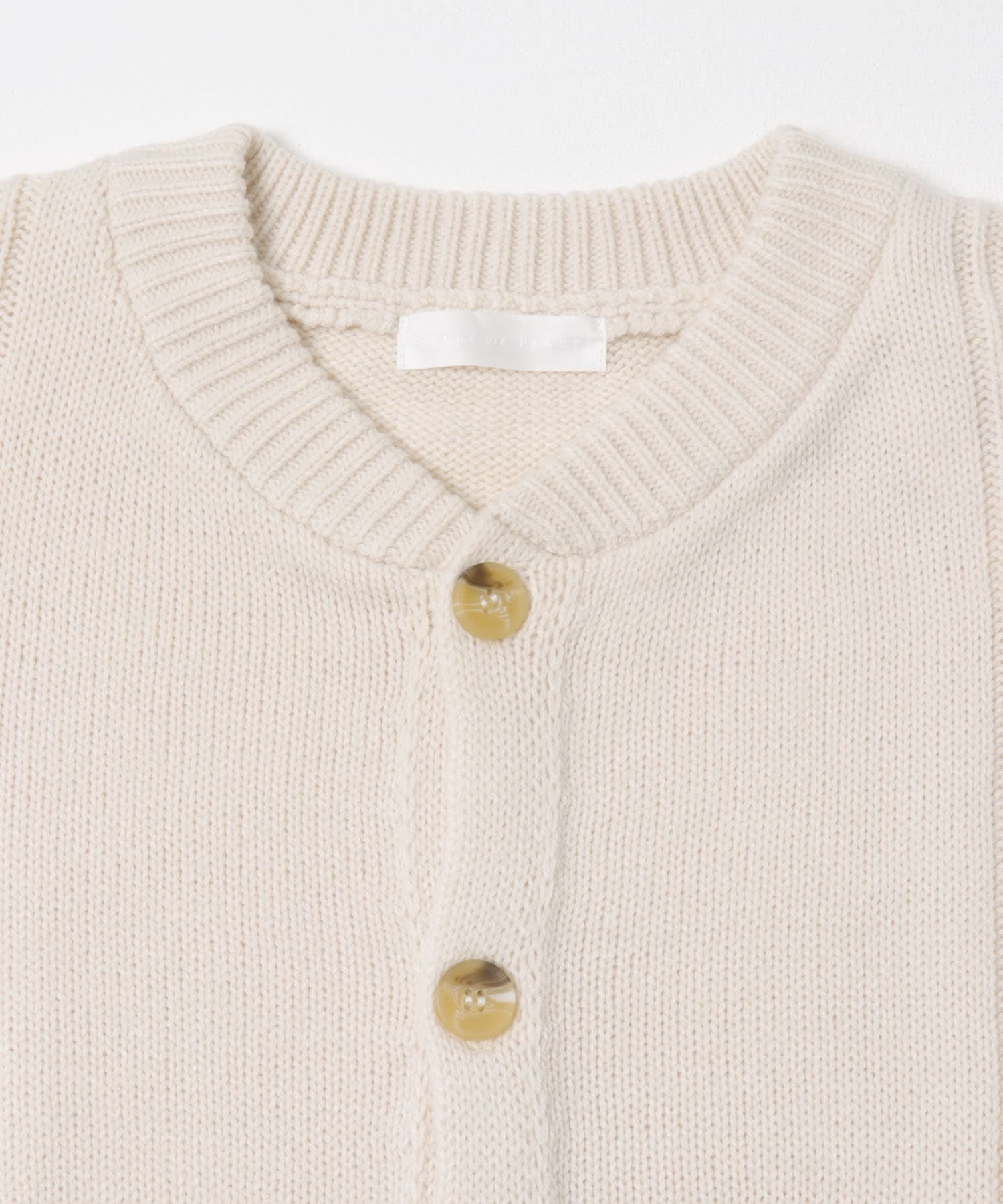 ハリヌキケーブルニットカーディガン IVORY M