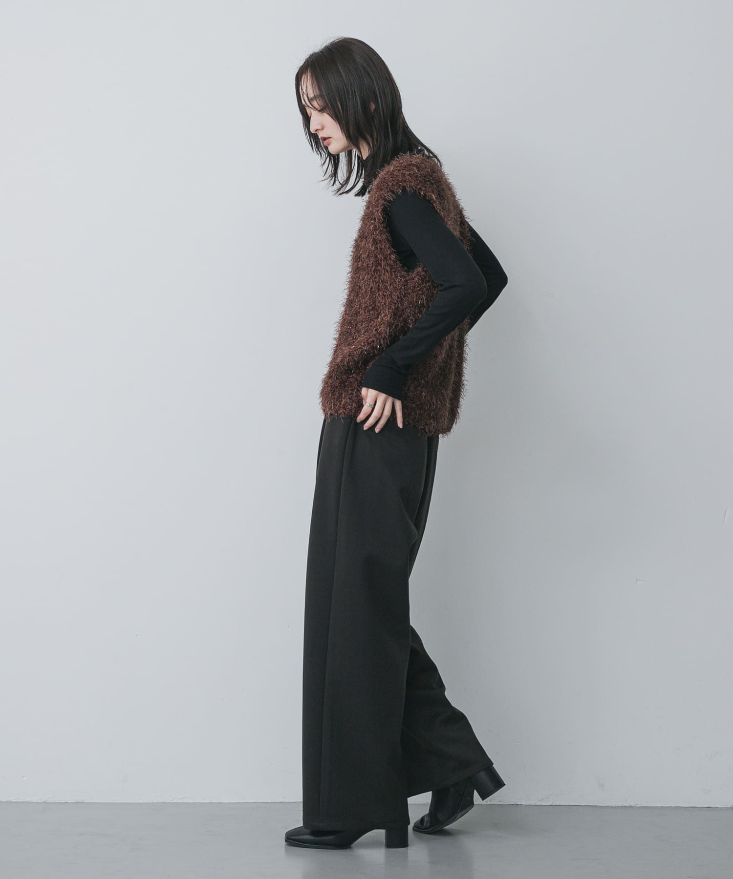 モールフェザーニットベスト(one CHARCOAL): トップス｜URBAN RESEARCH