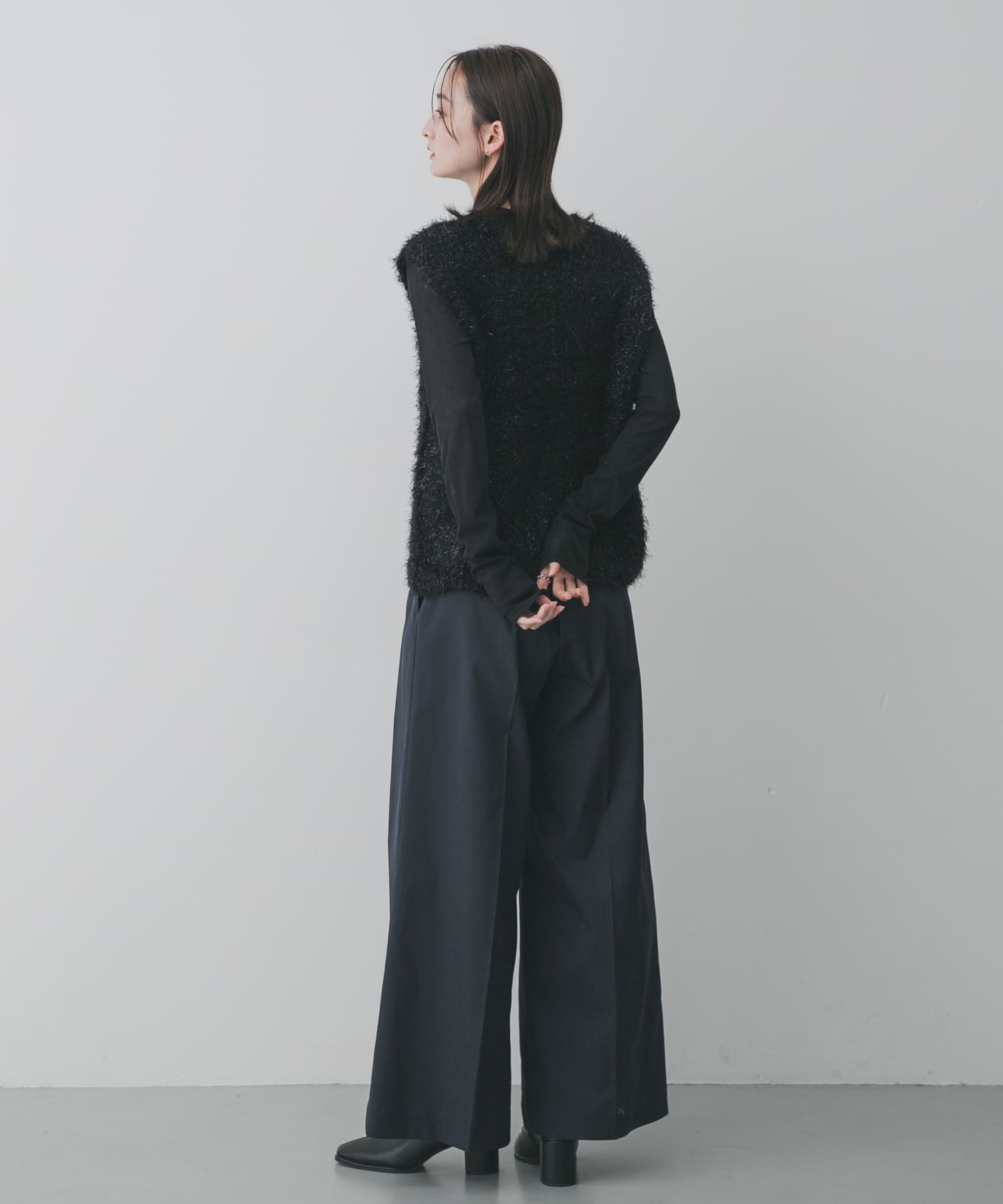 モールフェザーニットベスト(one CHARCOAL): トップス｜URBAN RESEARCH