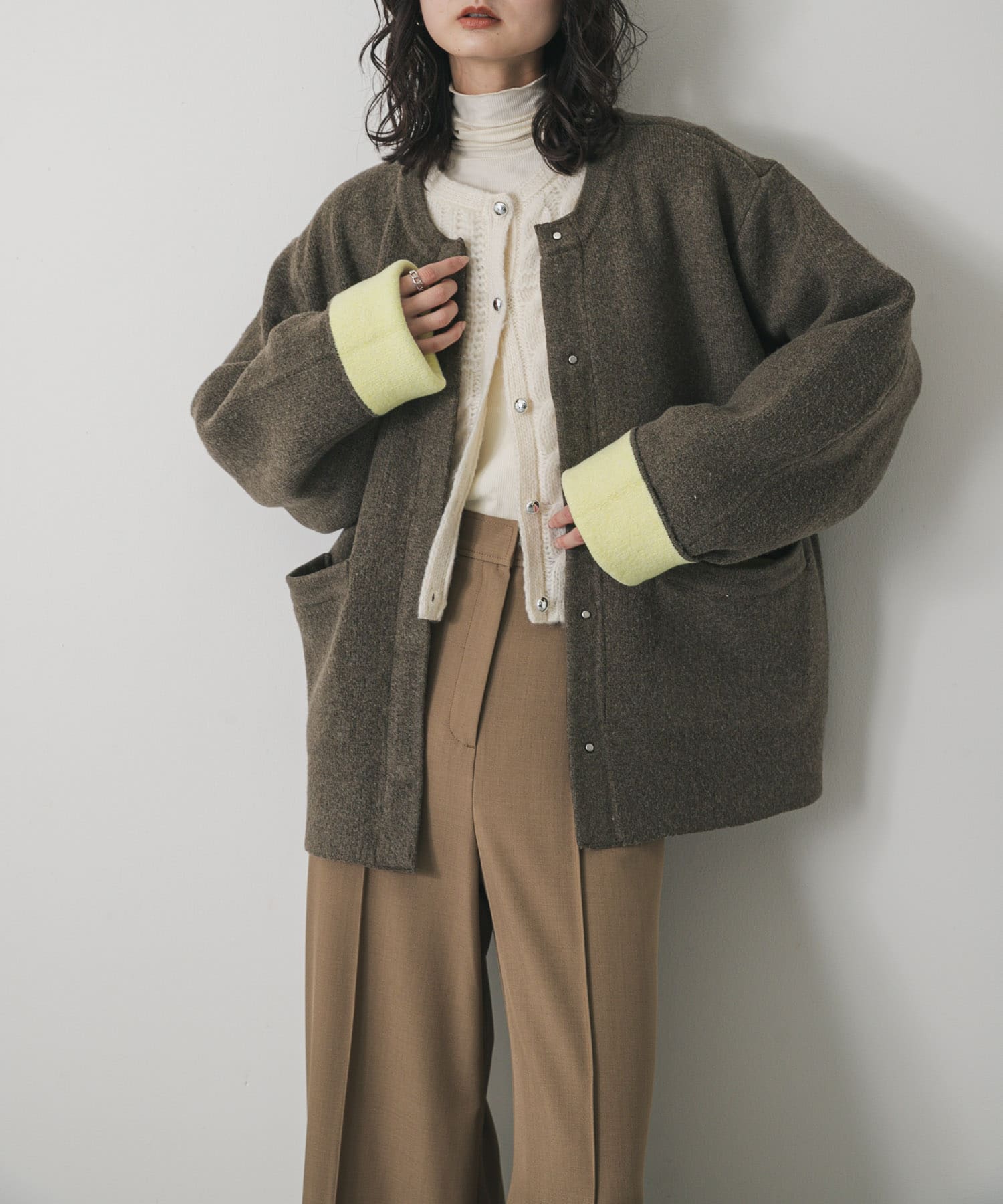 バイカラーニットコート