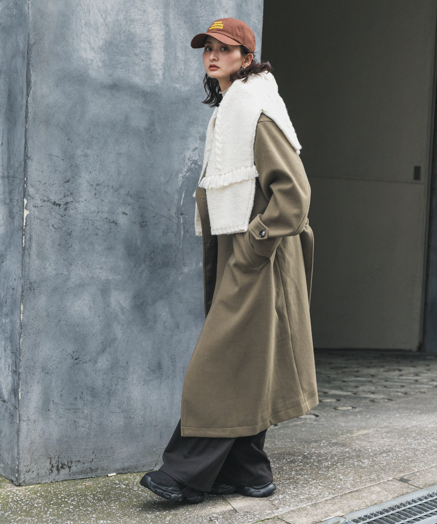 スタンドカラーロングコート