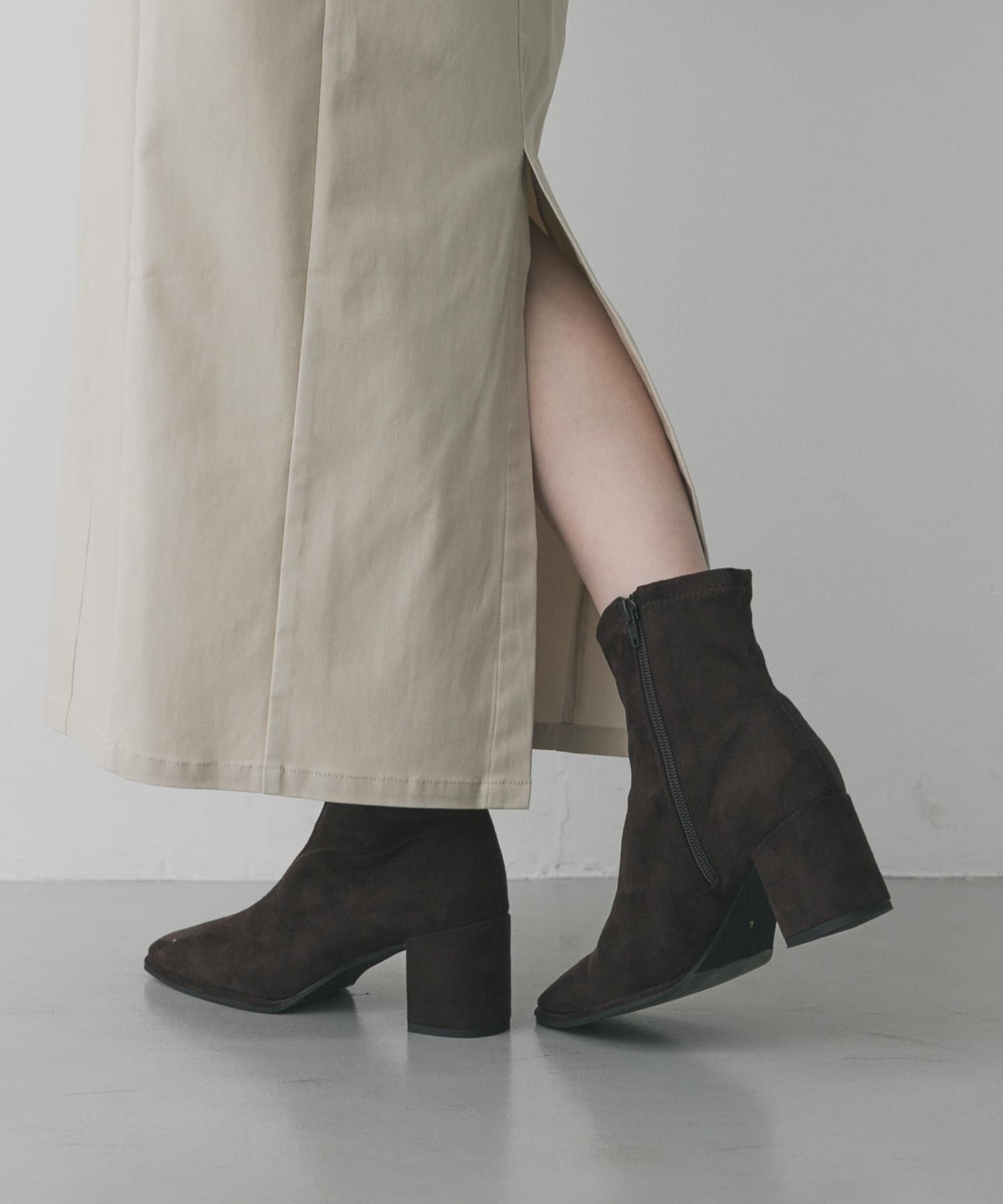 スクエアトウセンターシームストレッチブーツ