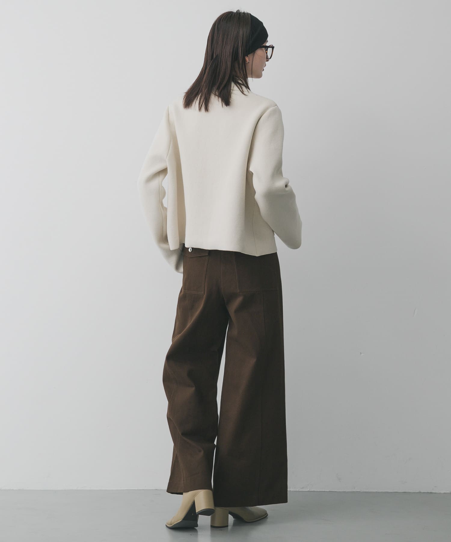 スクエアトウセンターシームストレッチブーツ BEIGE S