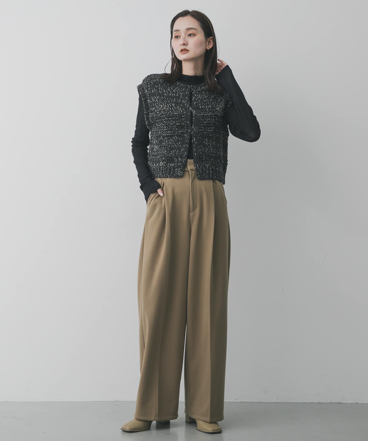 スクエアトウセンターシームストレッチブーツ BEIGE S