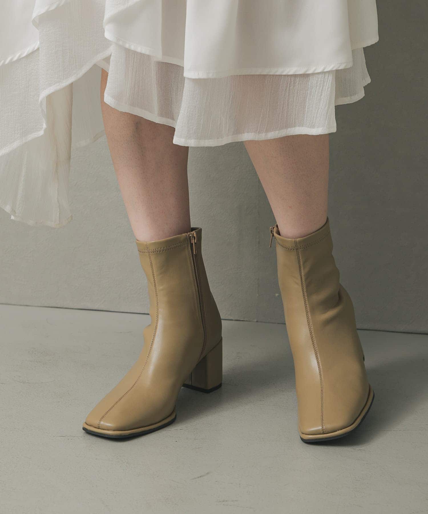 スクエアトウセンターシームストレッチブーツ BEIGE M