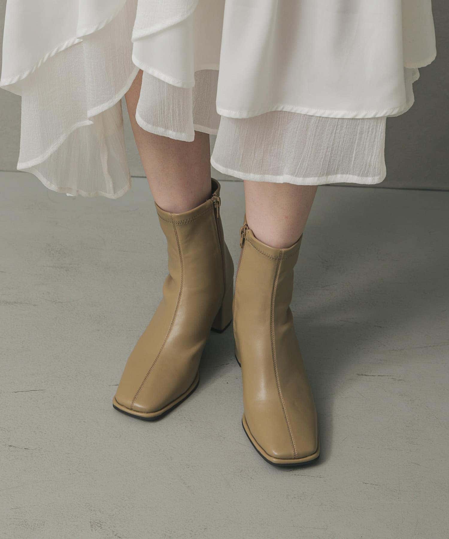 スクエアトウセンターシームストレッチブーツ BEIGE M