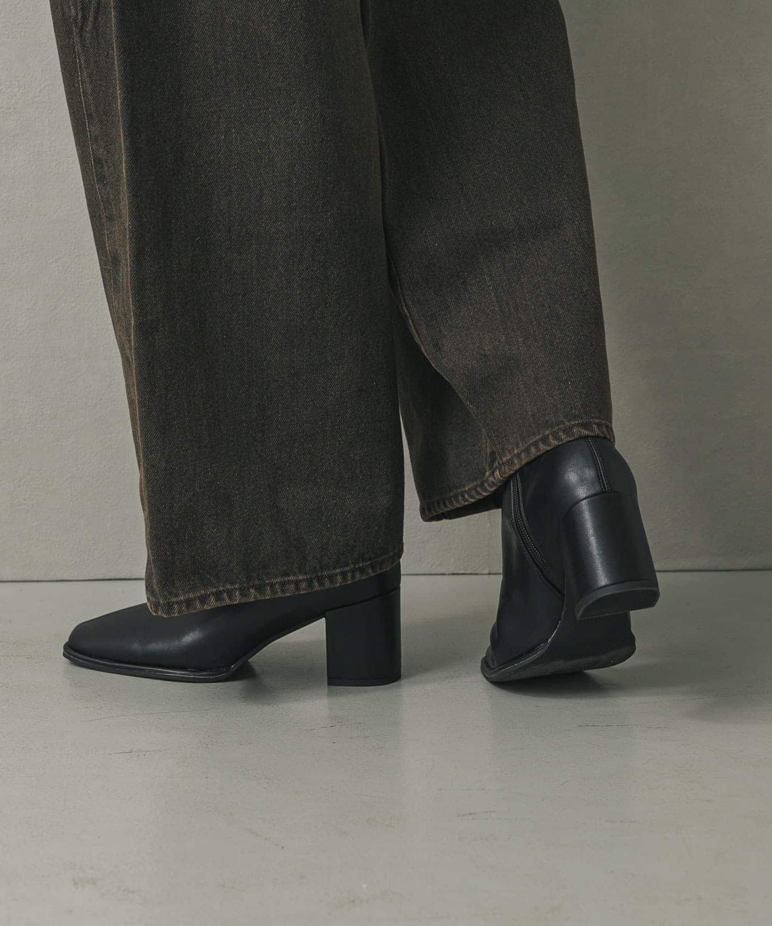 スクエアトウセンターシームストレッチブーツ BLACK S