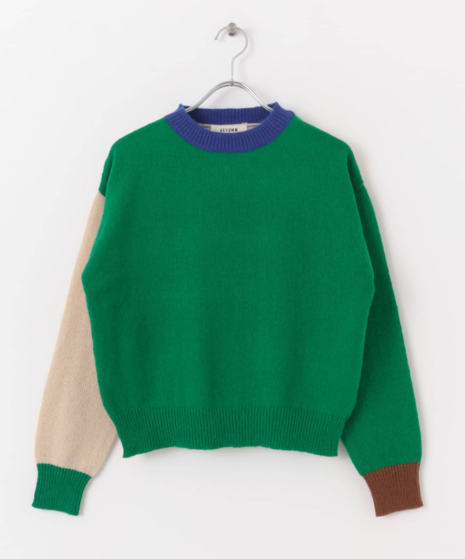 GREEN