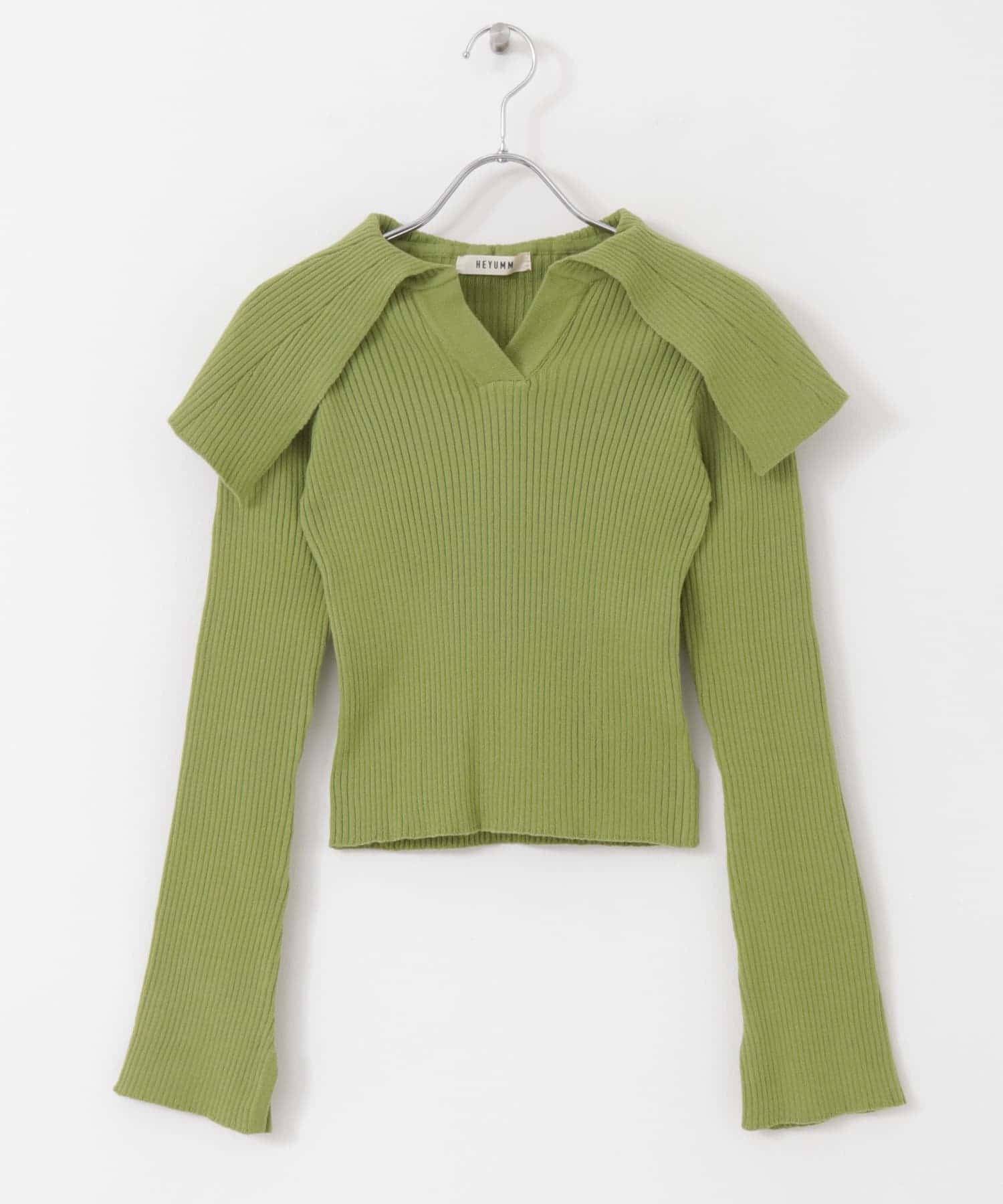 GREEN