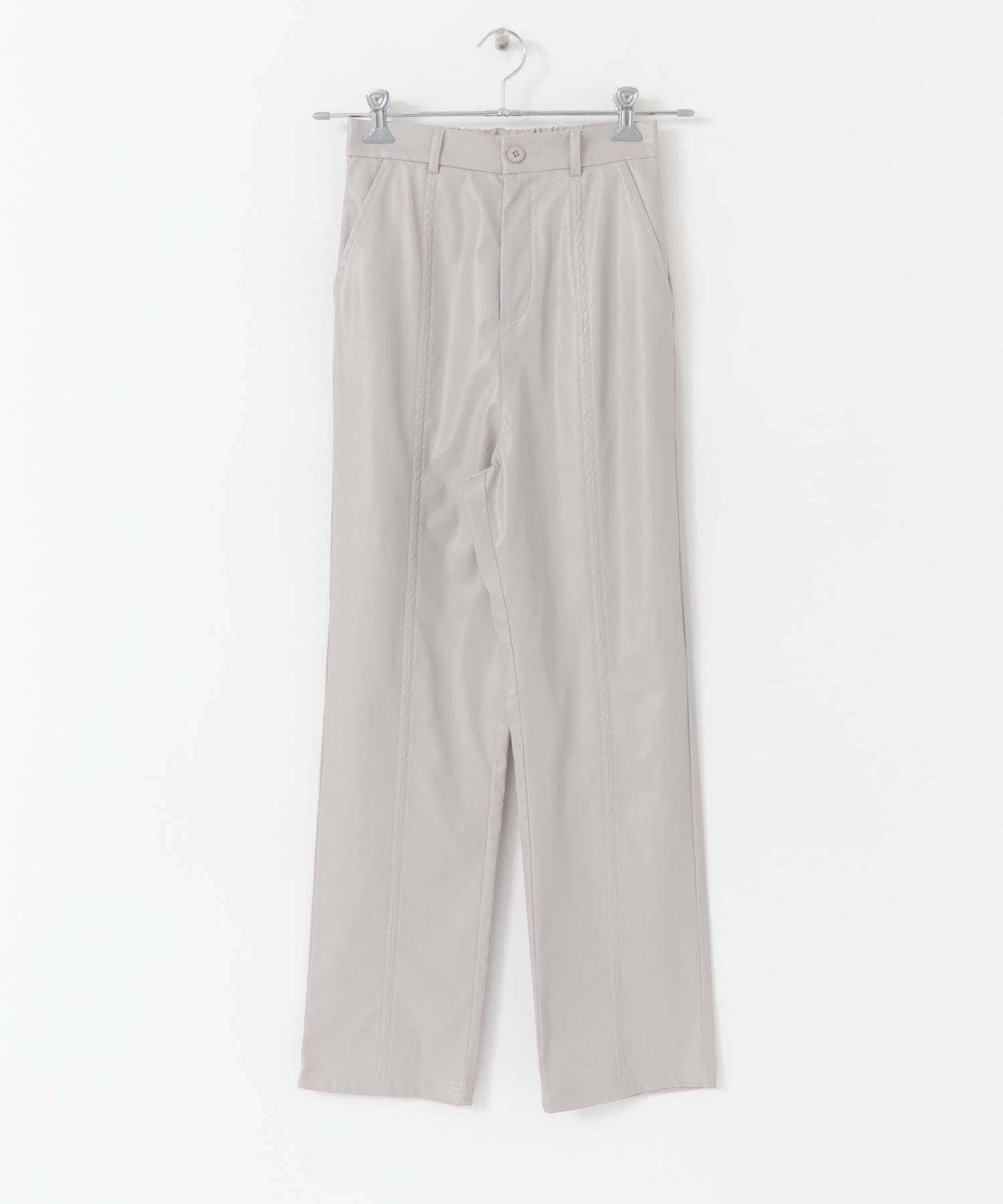 フェイクレザーセンターシームパンツ