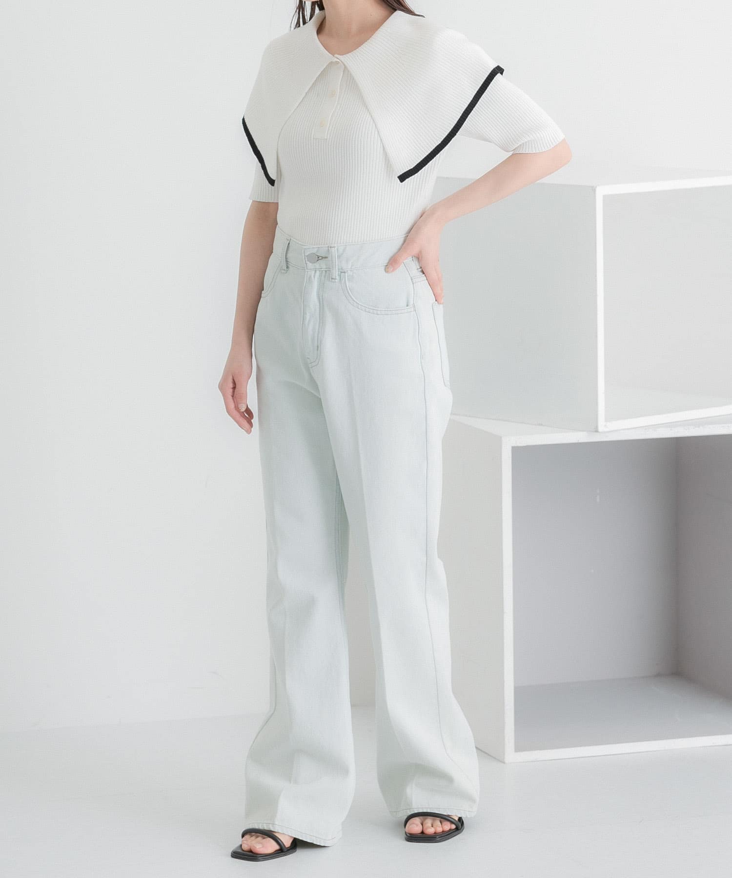 OFF WHITE
