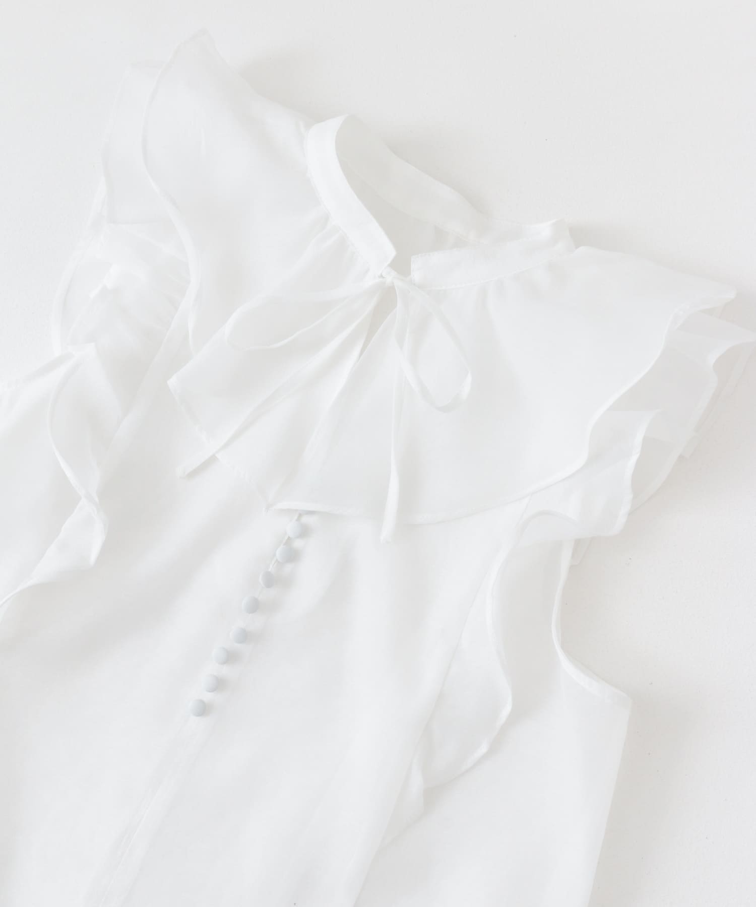 シアーラッフルブラウス OFF WHITE one