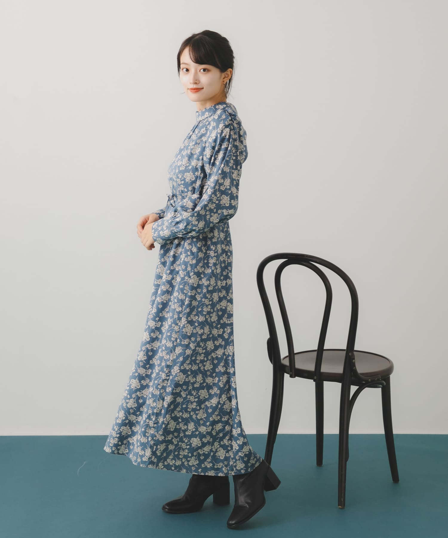 BLU×O.WHT