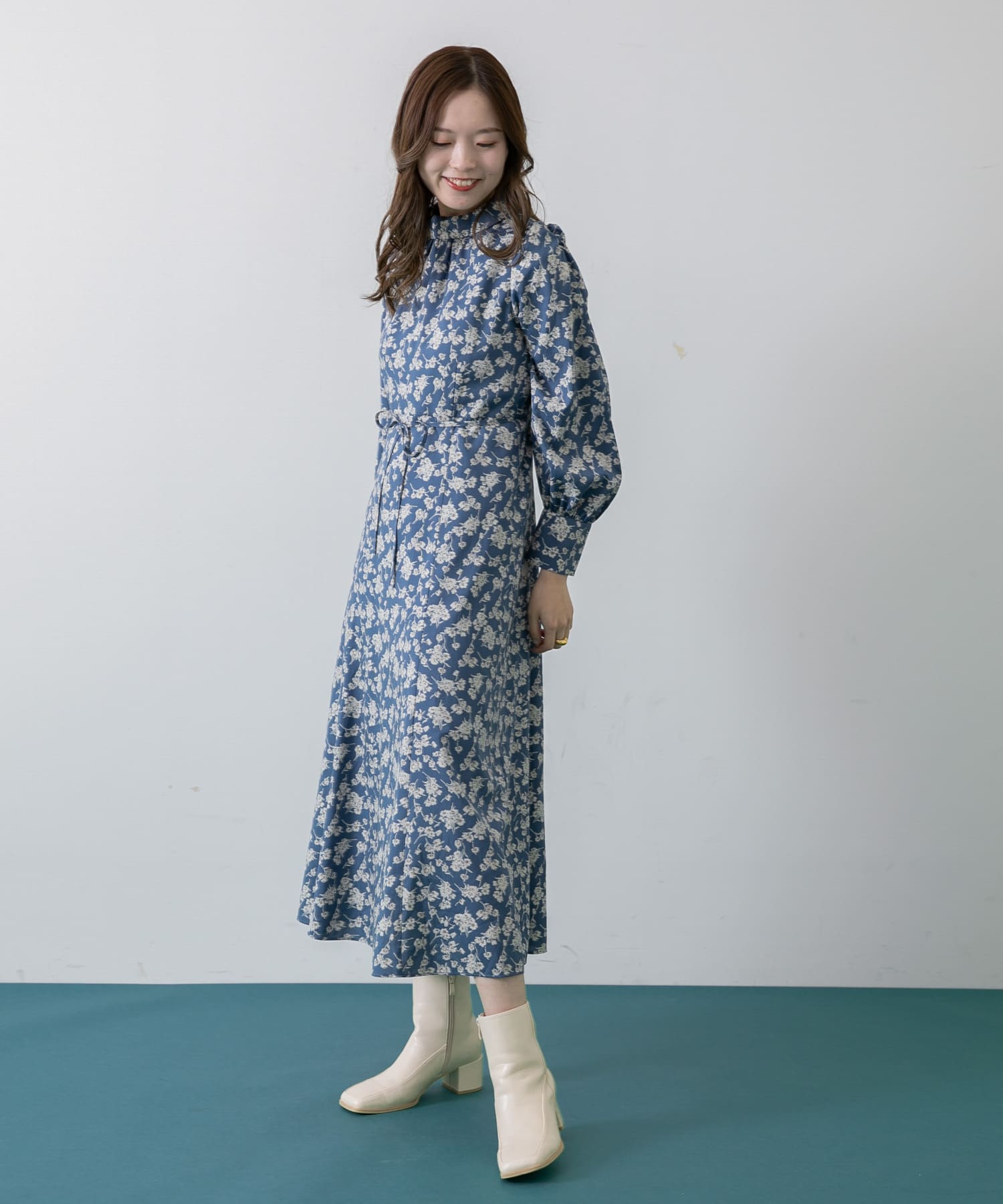 BLU×O.WHT