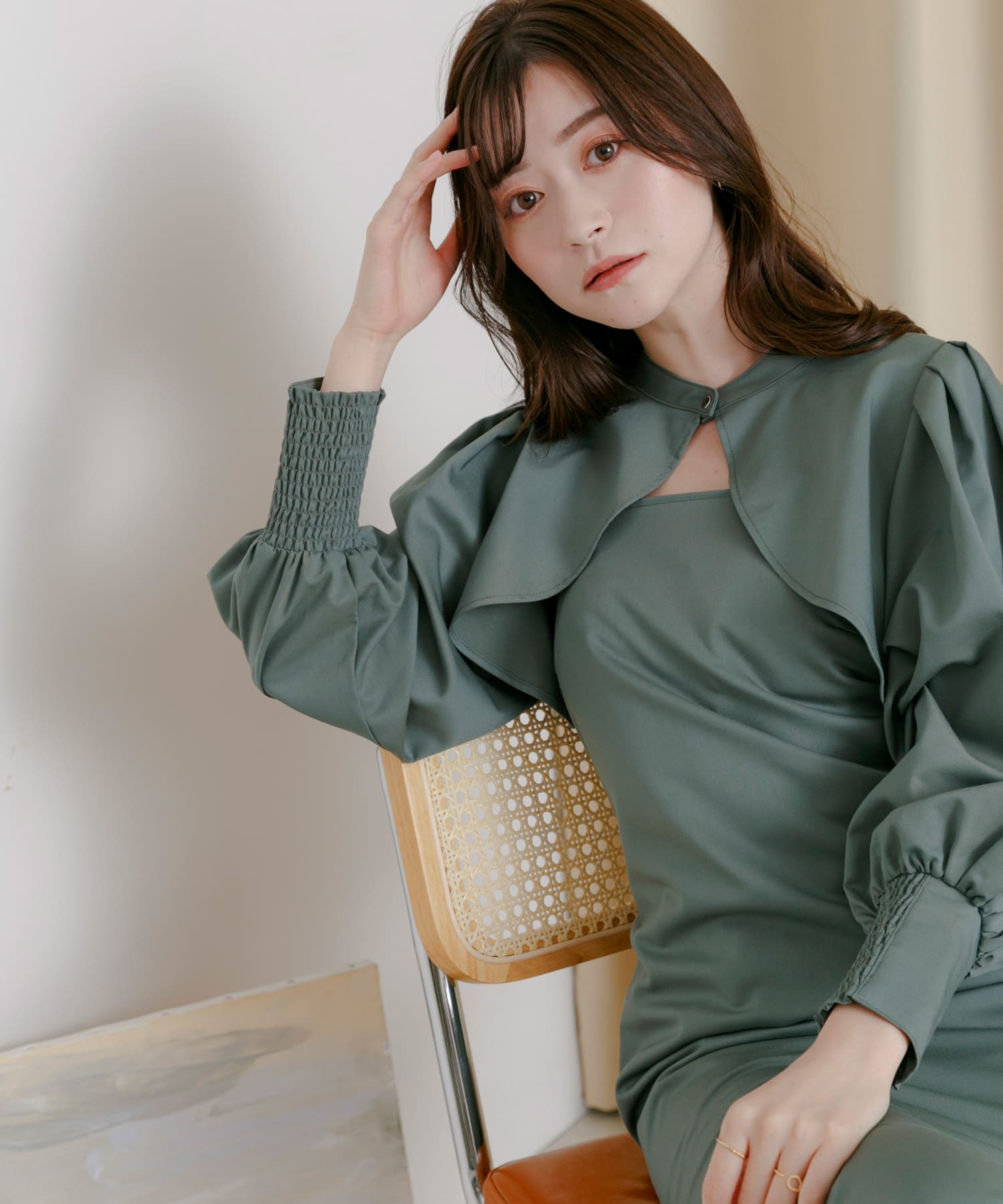 GREEN