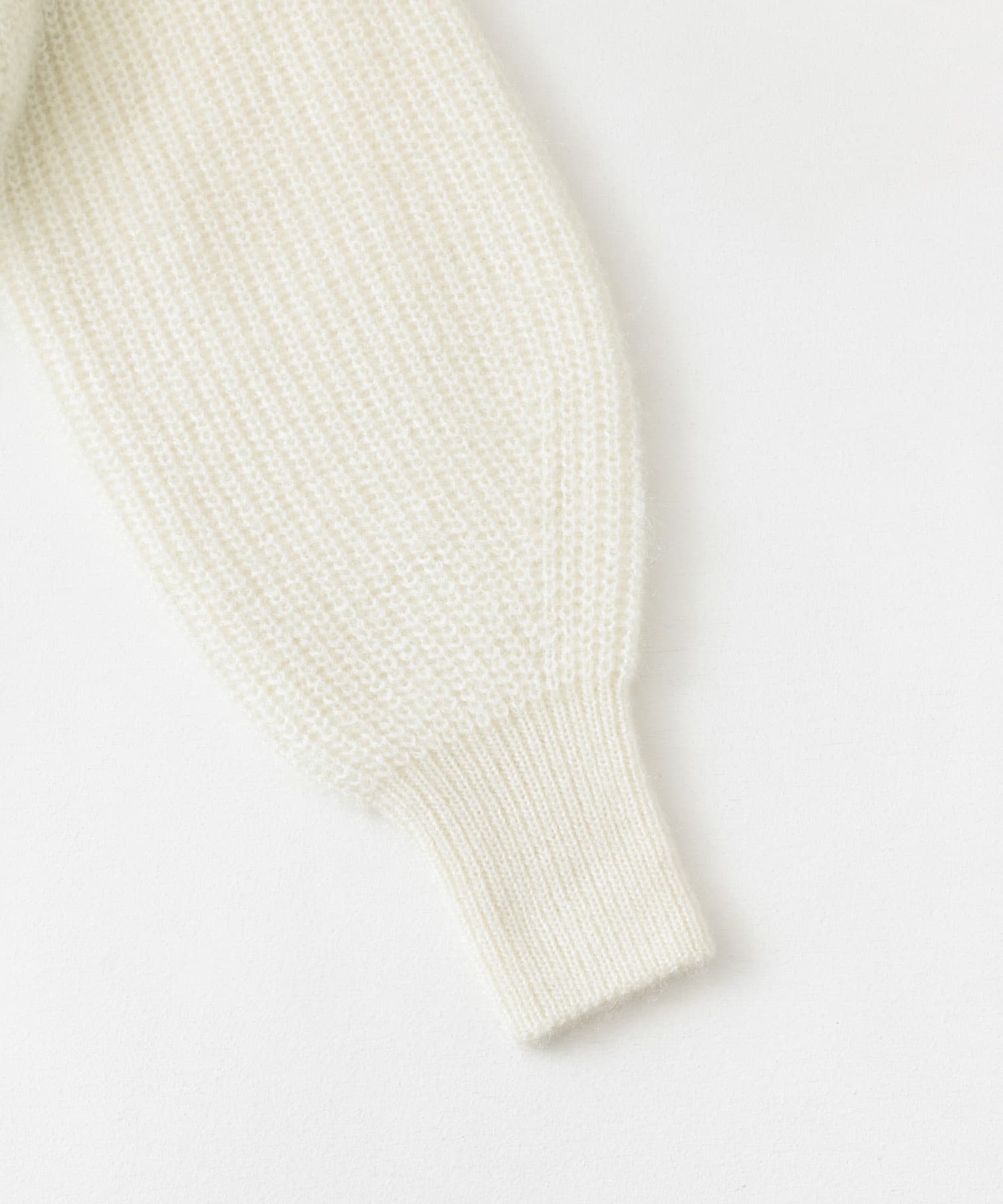 ウエストマークニットワンピース IVORY one