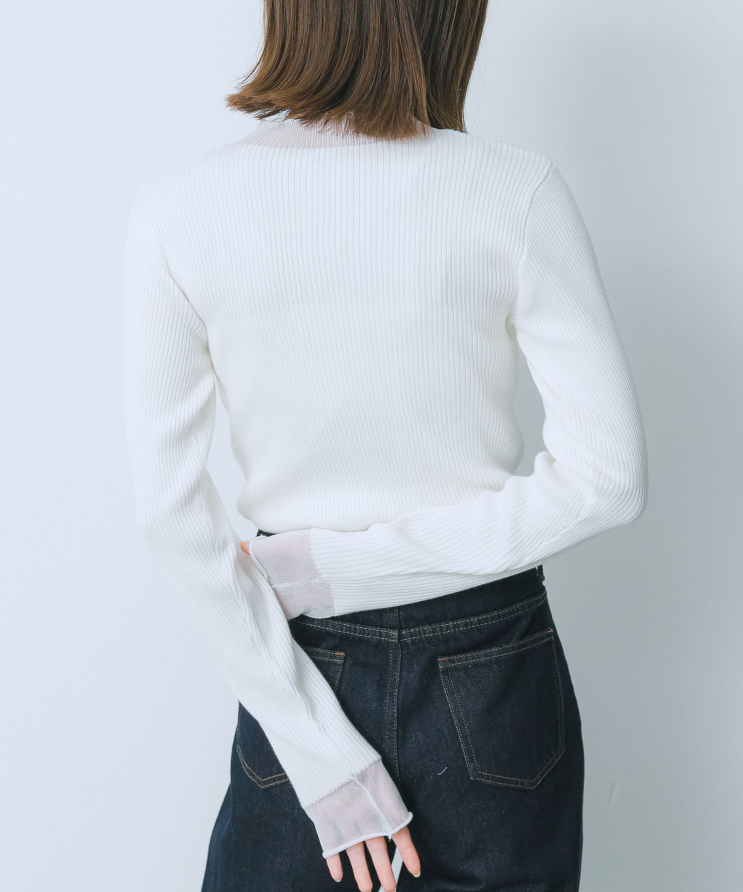 OFF WHITE