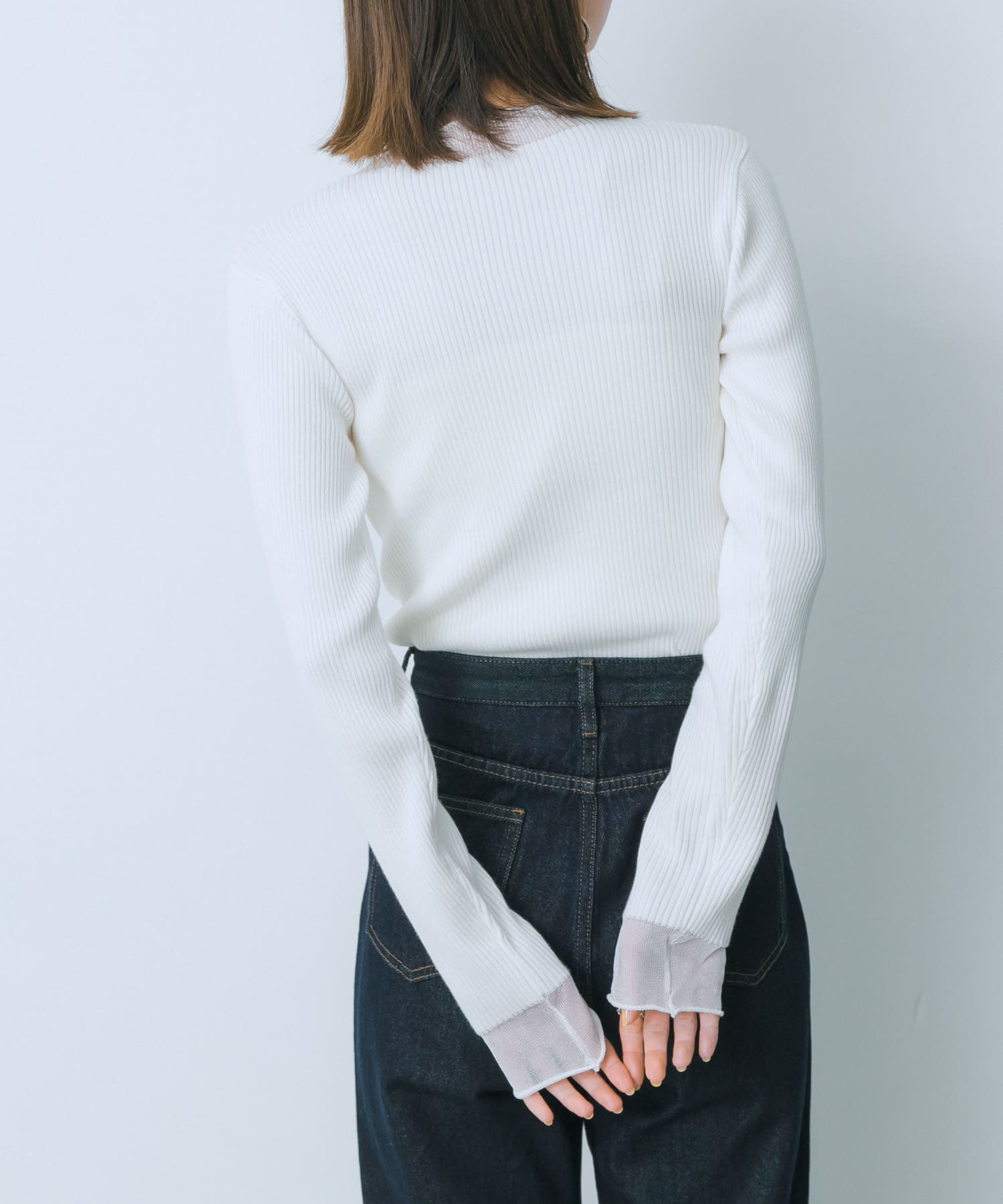 OFF WHITE