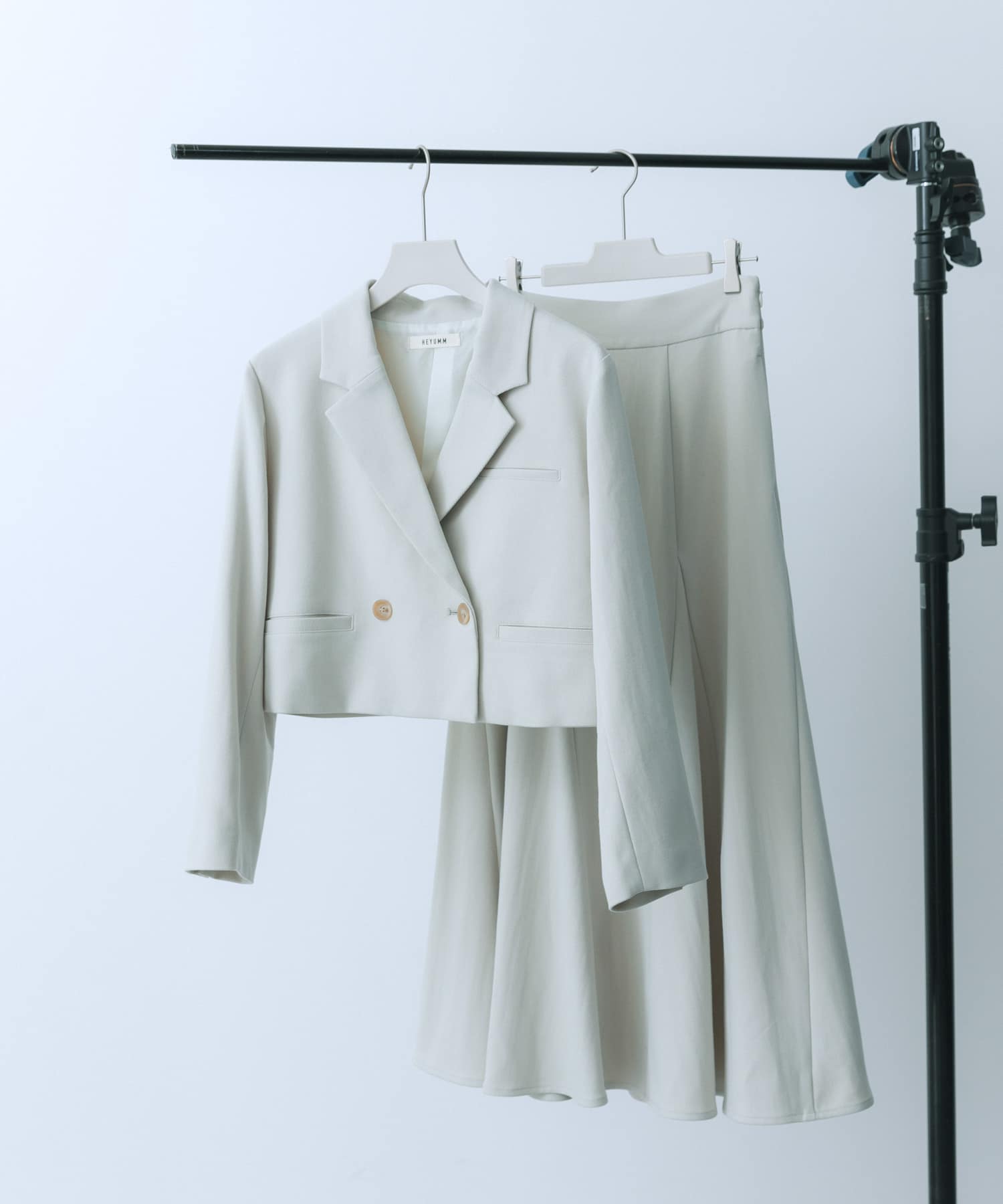 ショートテーラードジャケット IVORY one