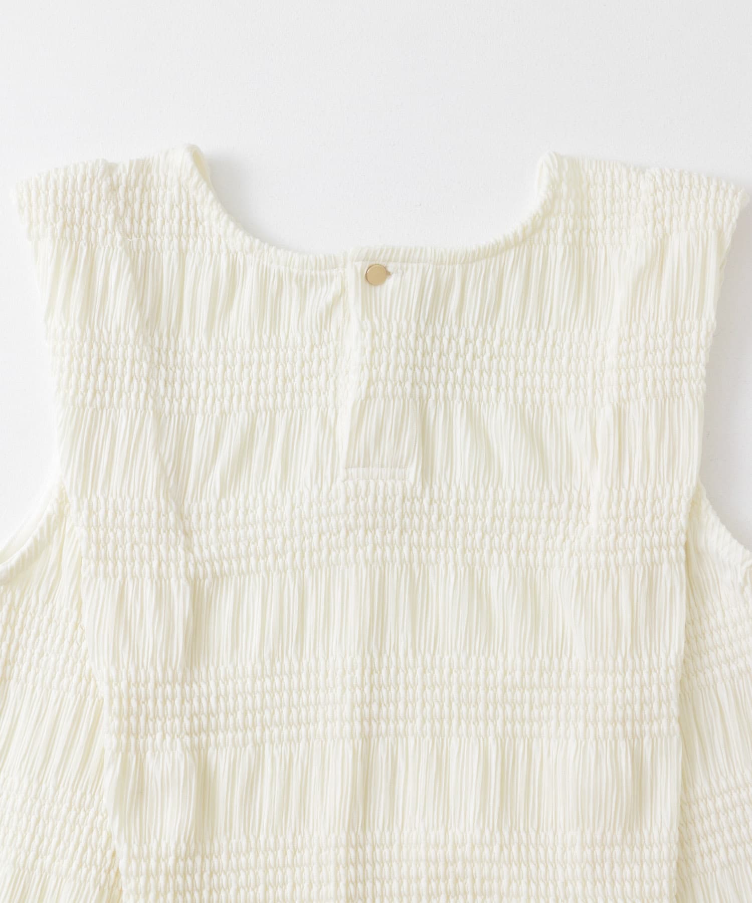 シャーリングパイピングカットトップ IVORY one