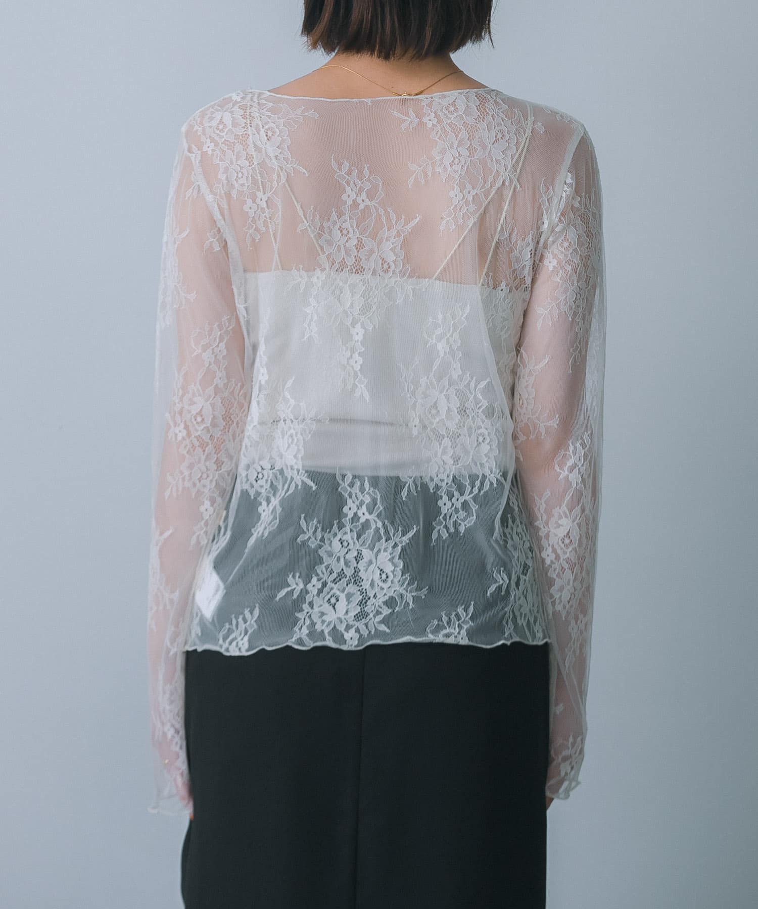 OFF WHITE