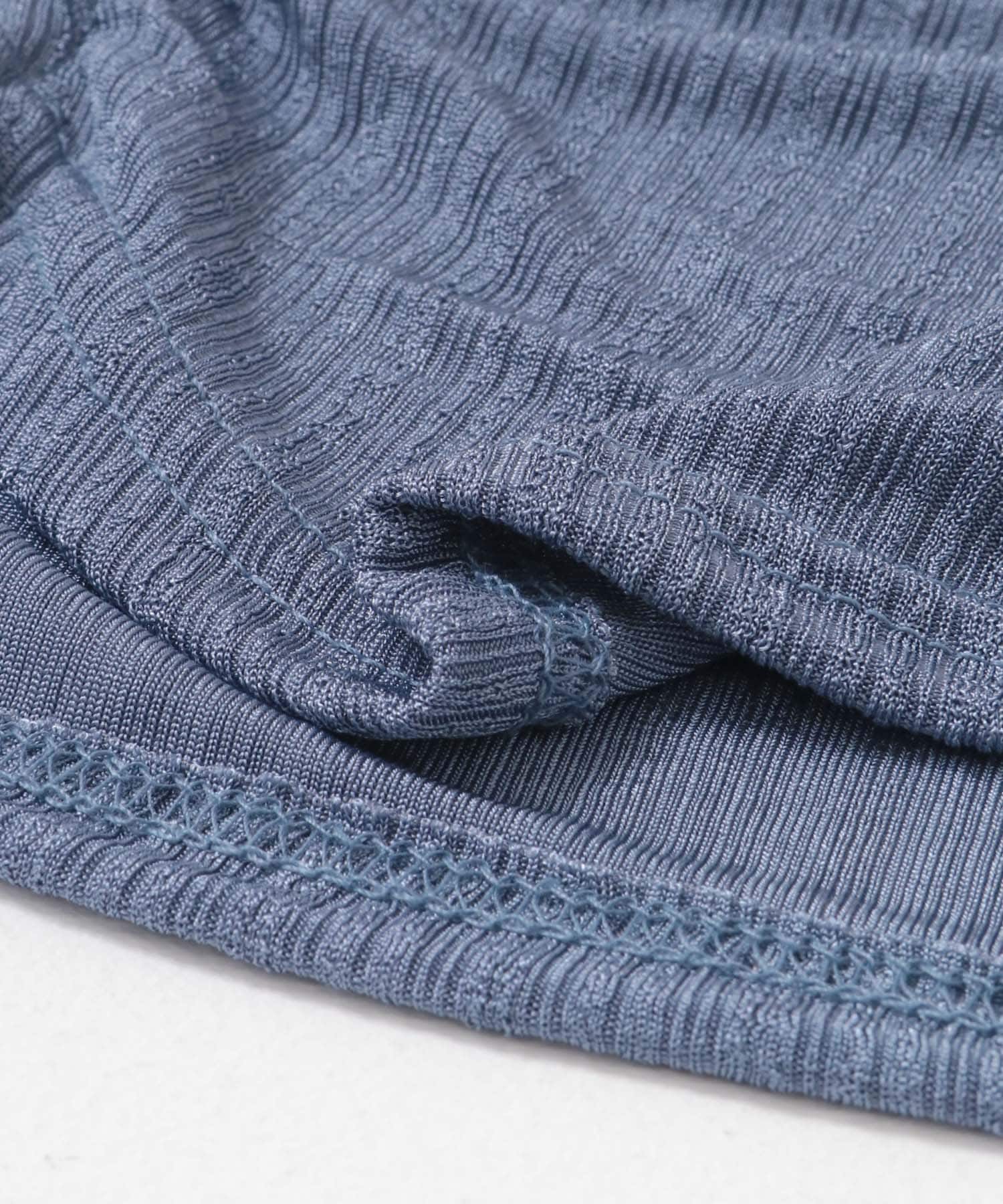 カットアウトシャーリングトップ(5分袖) BLUE one