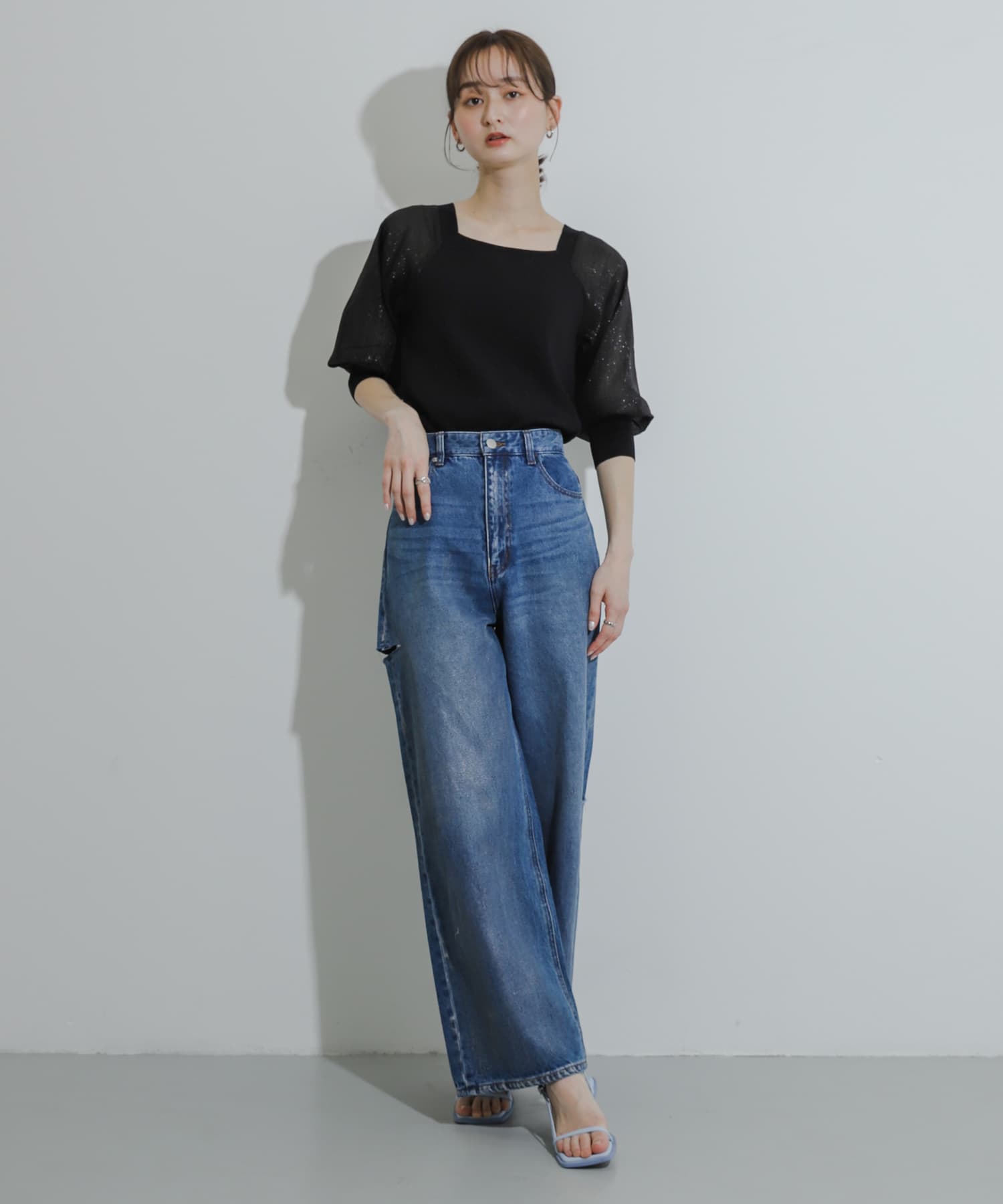 シアーボリュームスリーブセーター(5分袖)(one BLACK): トップス