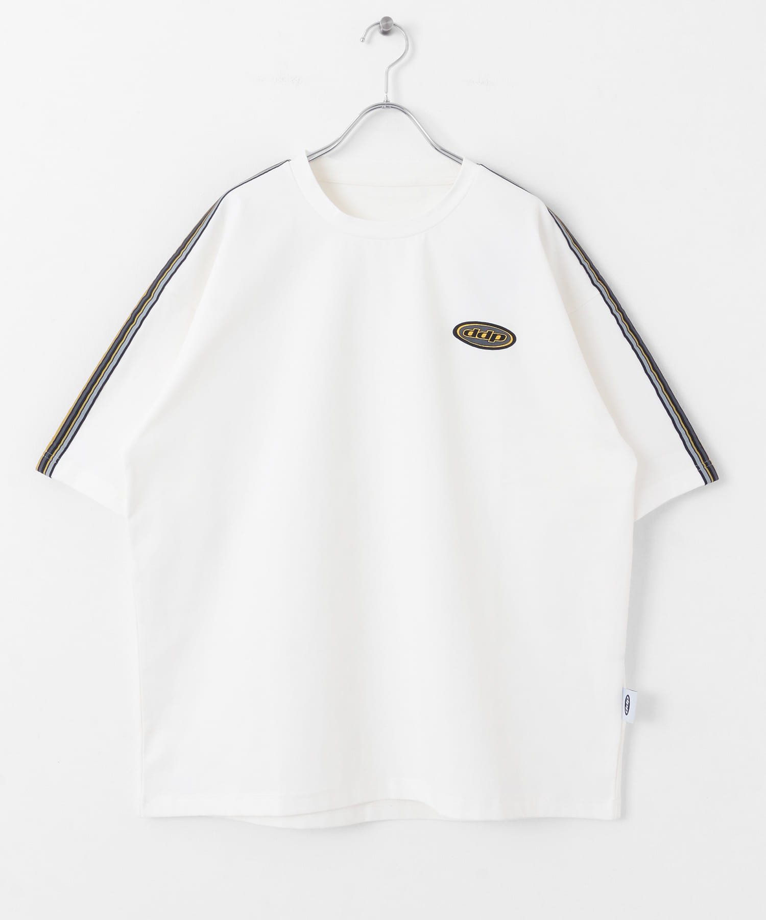 OFF WHITE