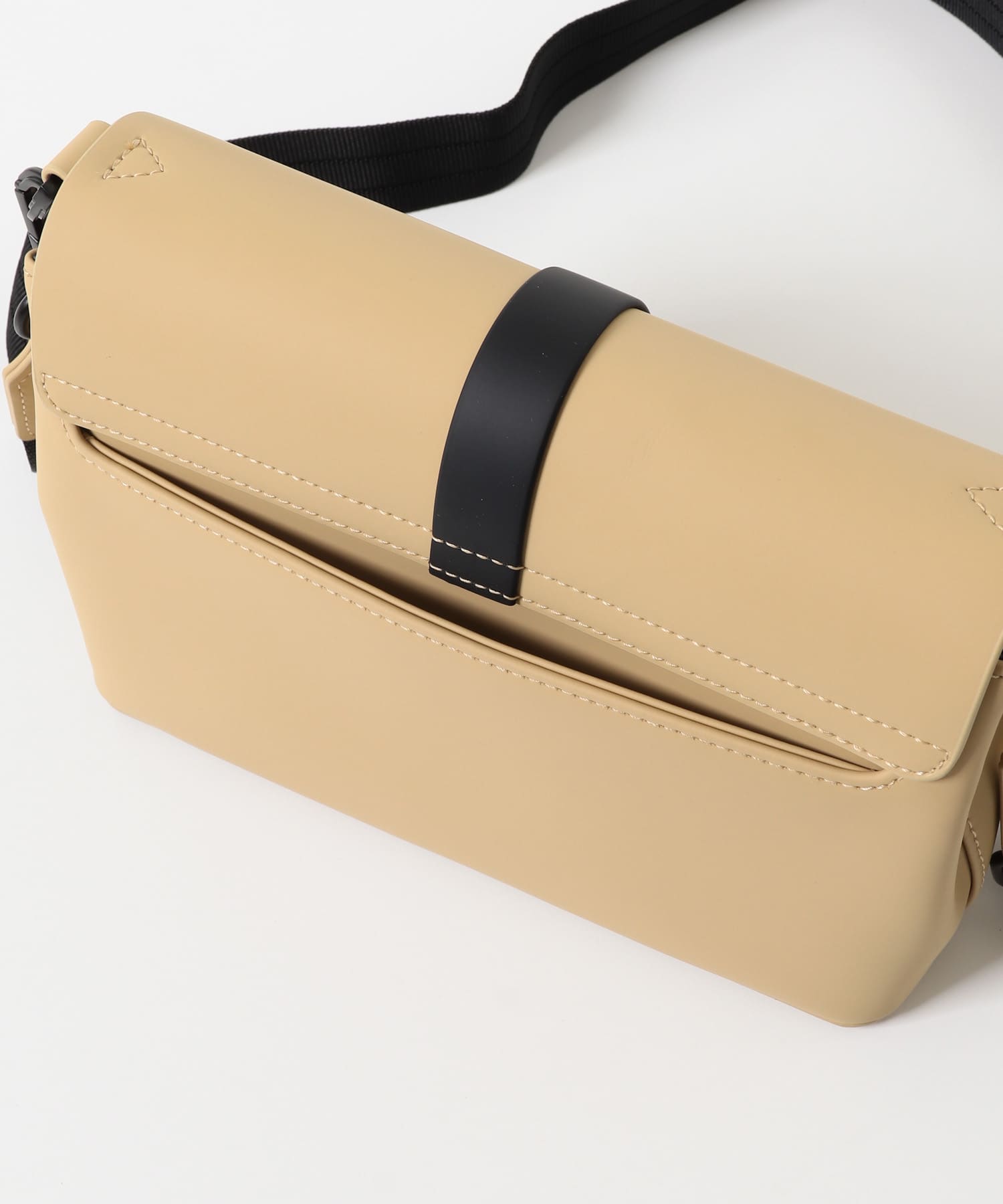 GASTON LUGA　Splash Crossbody Bag LATTE one