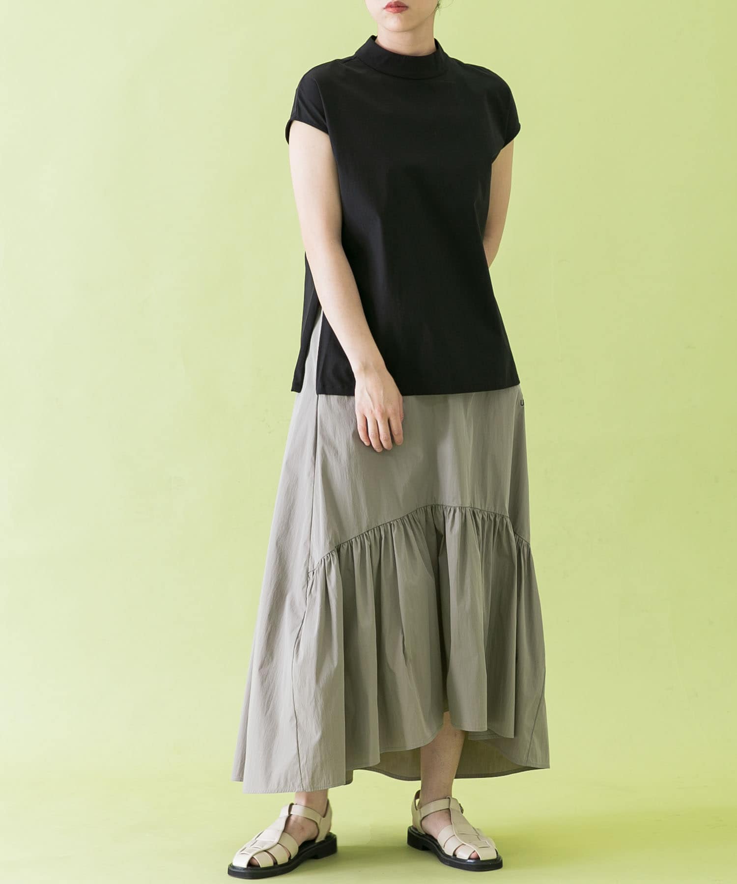 GRAY