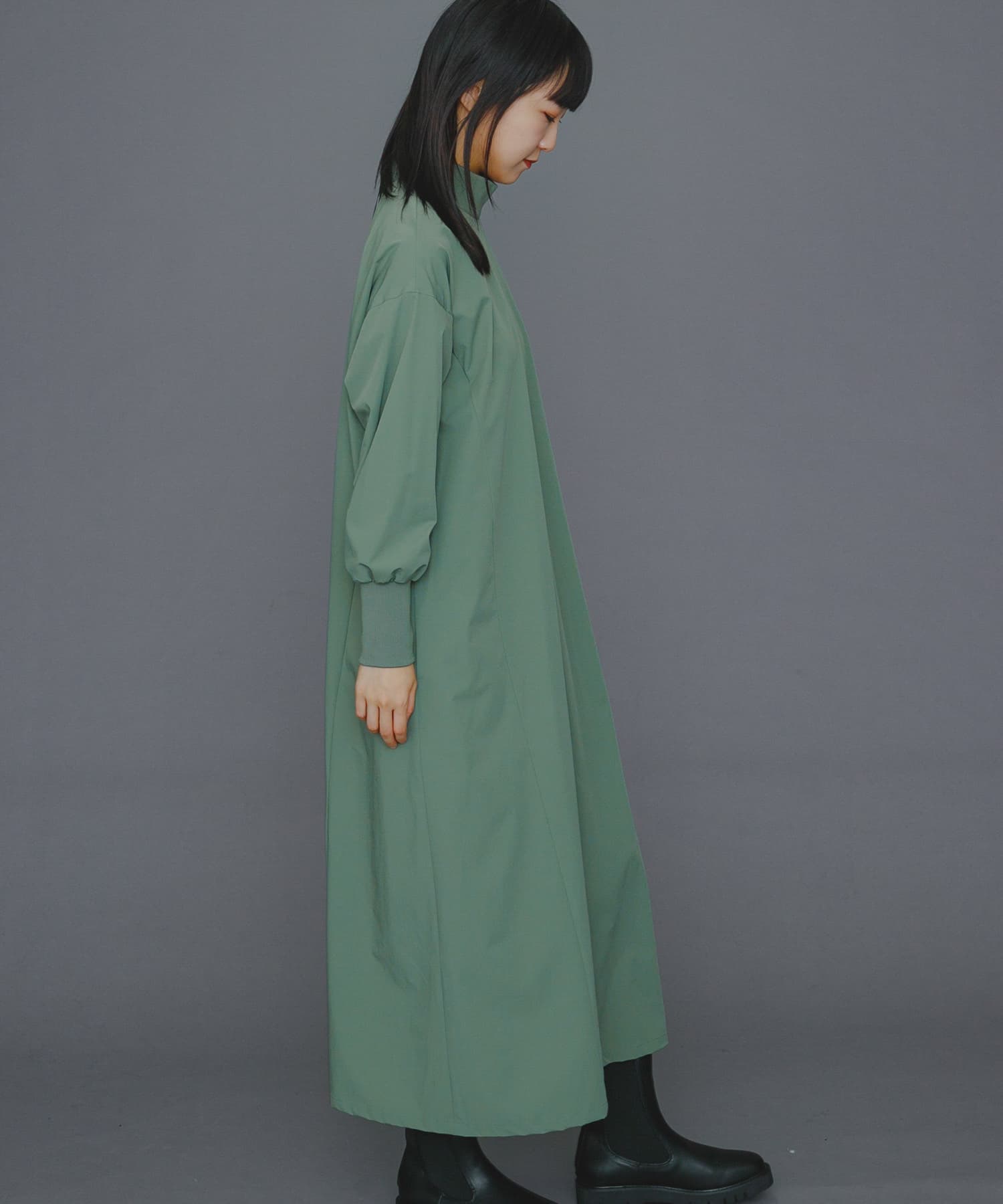 Uiscel　4WAYストレッチハイネックワンピース