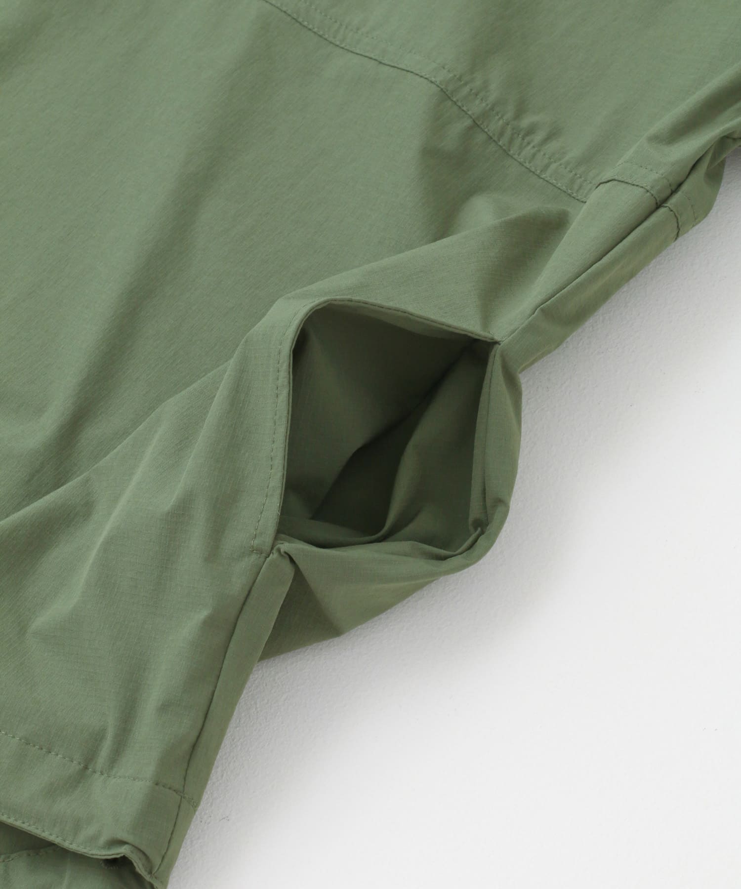 『ユニセックス』Uiscel　4WAYストレッチアノラック OLIVE M