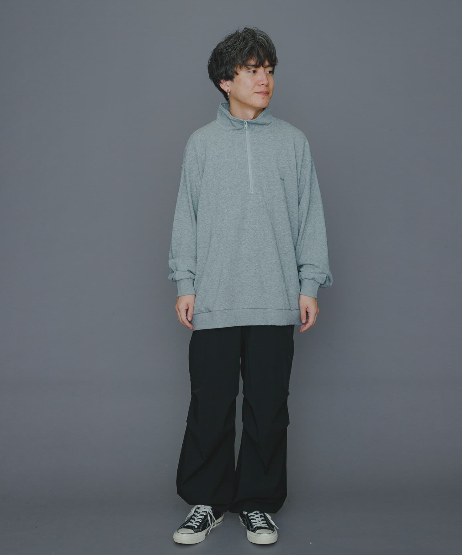 TOP GRAY