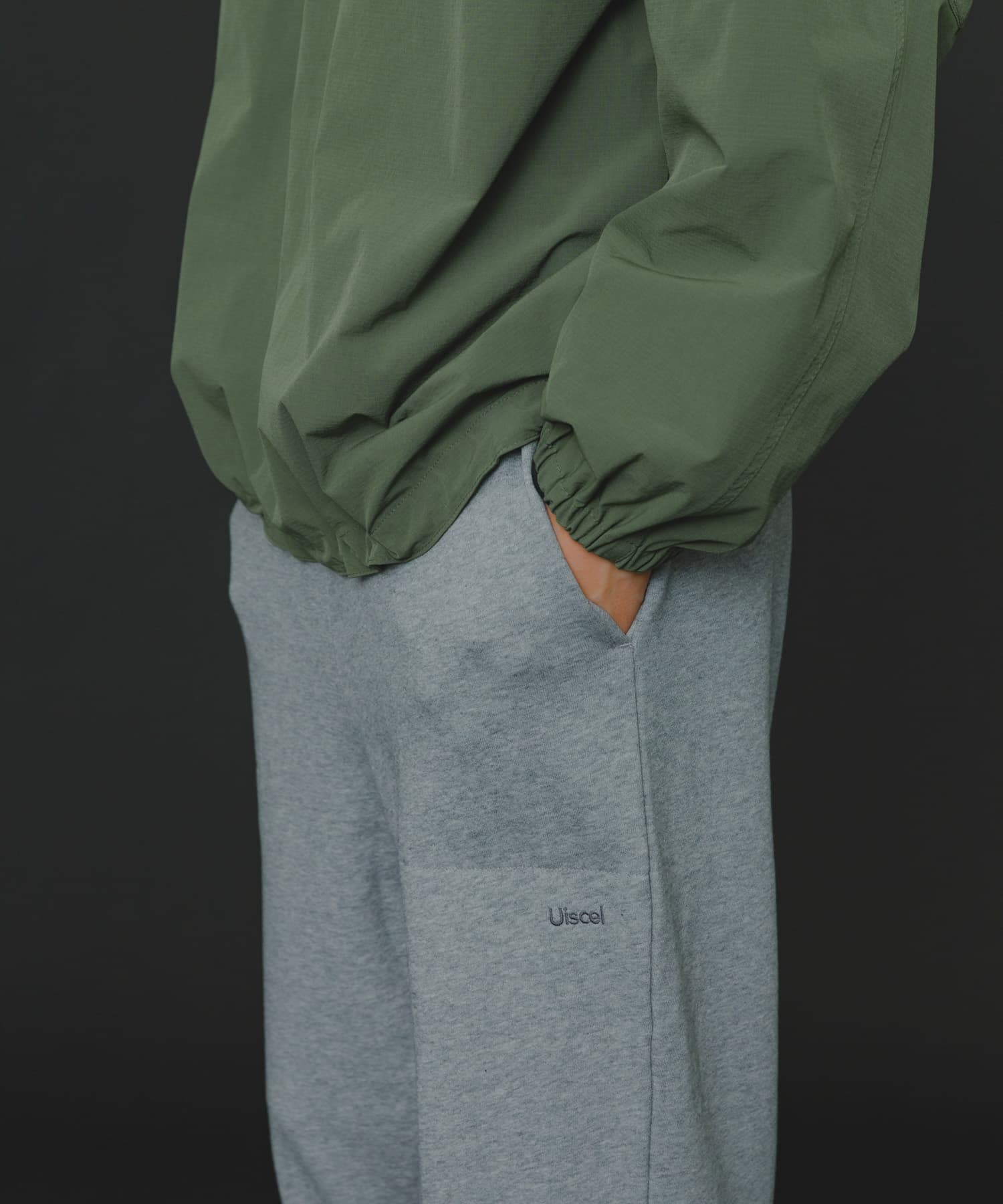 TOP GRAY