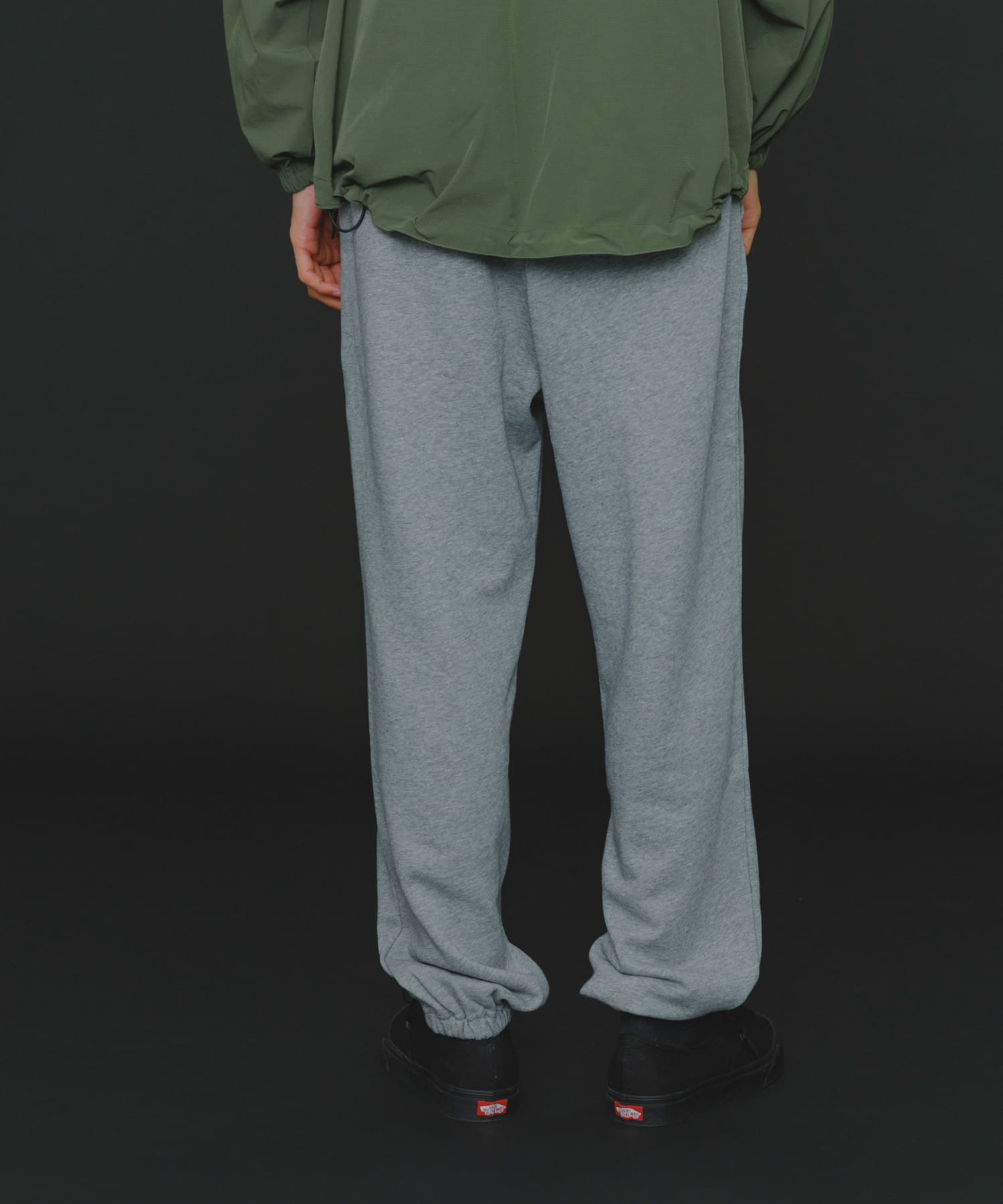 TOP GRAY