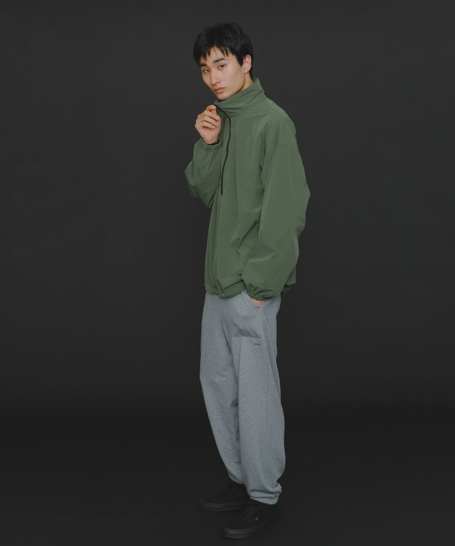TOP GRAY