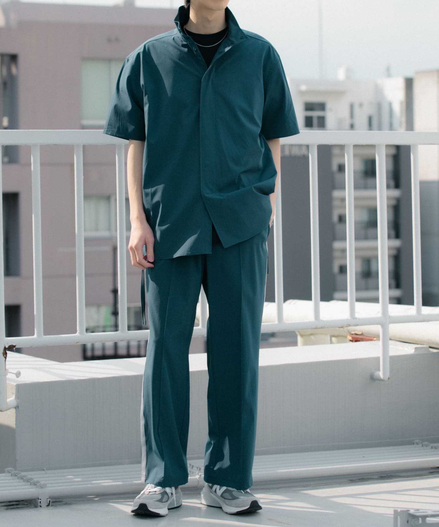 Uiscel　4wayストレッチサイドジップルーズシャツ BLUE L