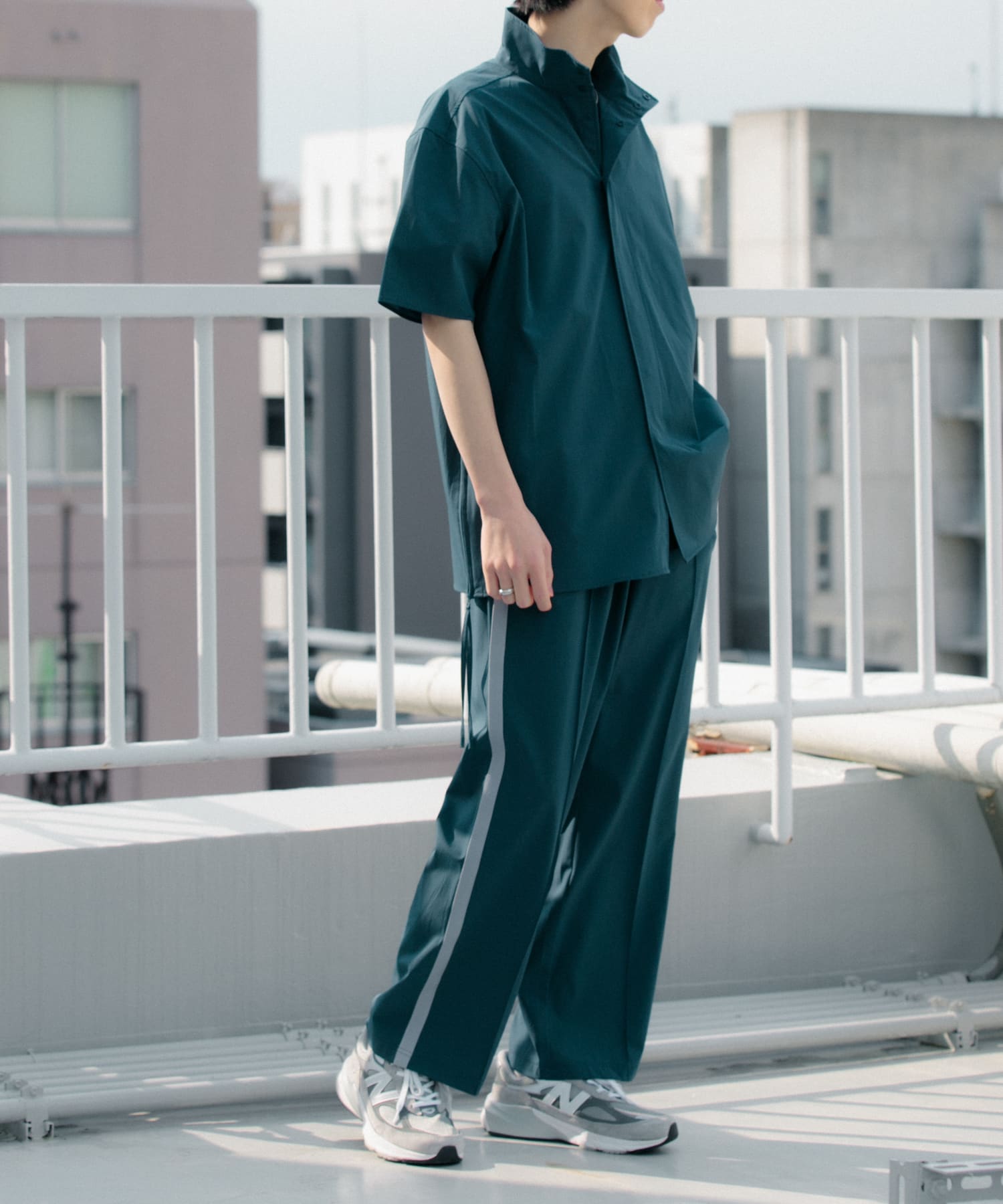 Uiscel　4wayストレッチサイドジップルーズシャツ BLUE L