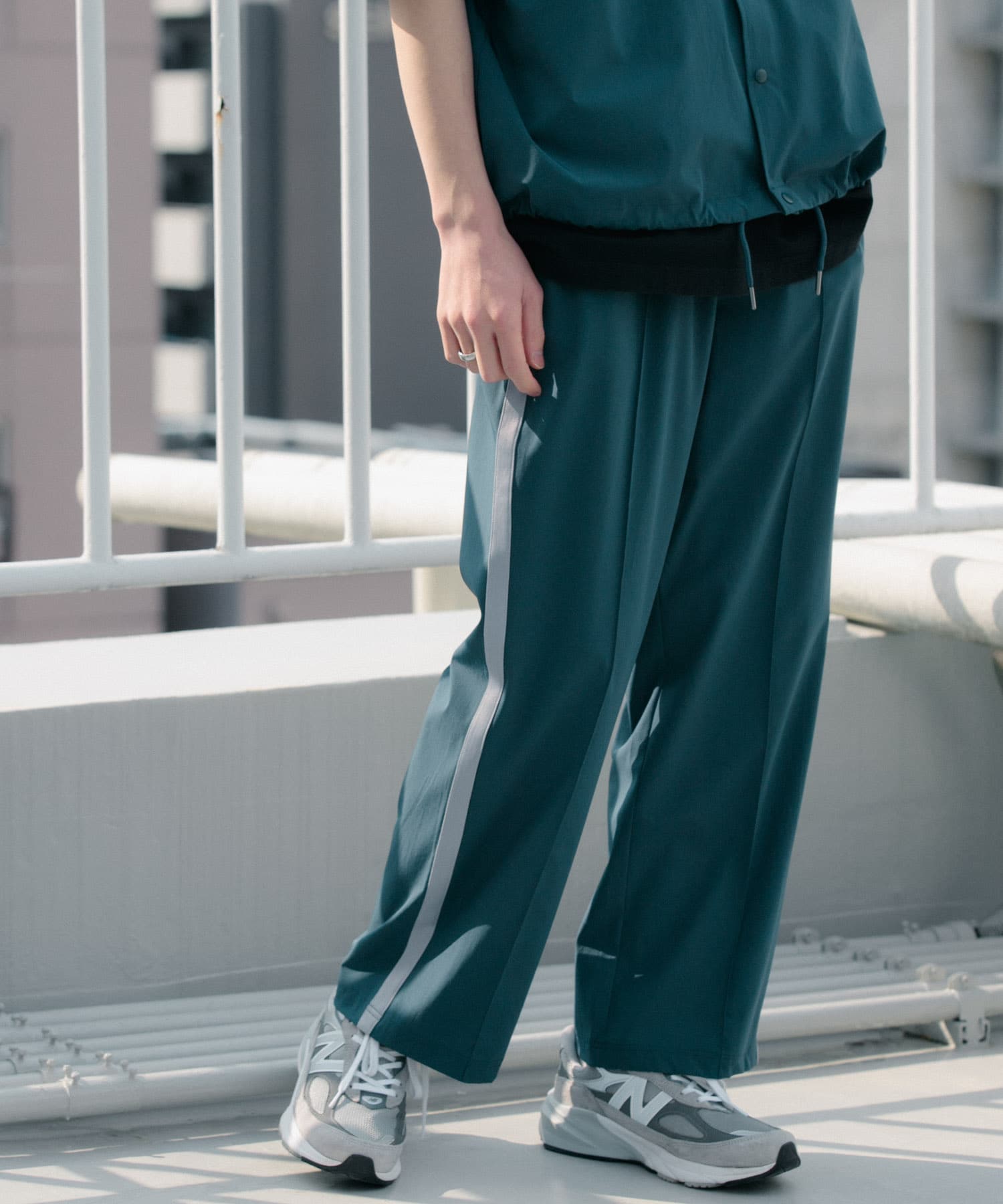 Uiscel 4wayストレッチサイドラインパンツ(M BLUE): ボトム｜URBAN