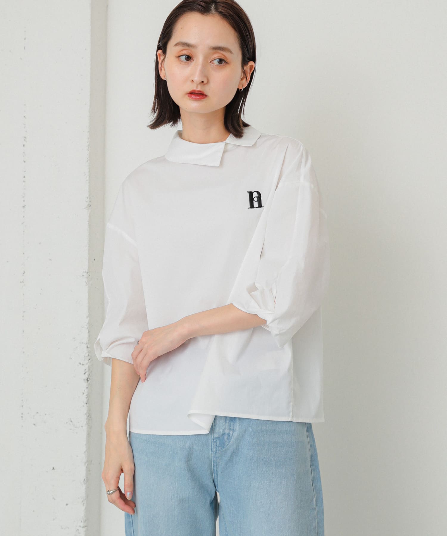 OFF WHITE
