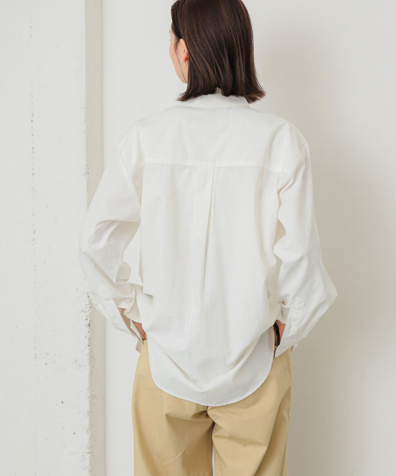 OFF WHITE