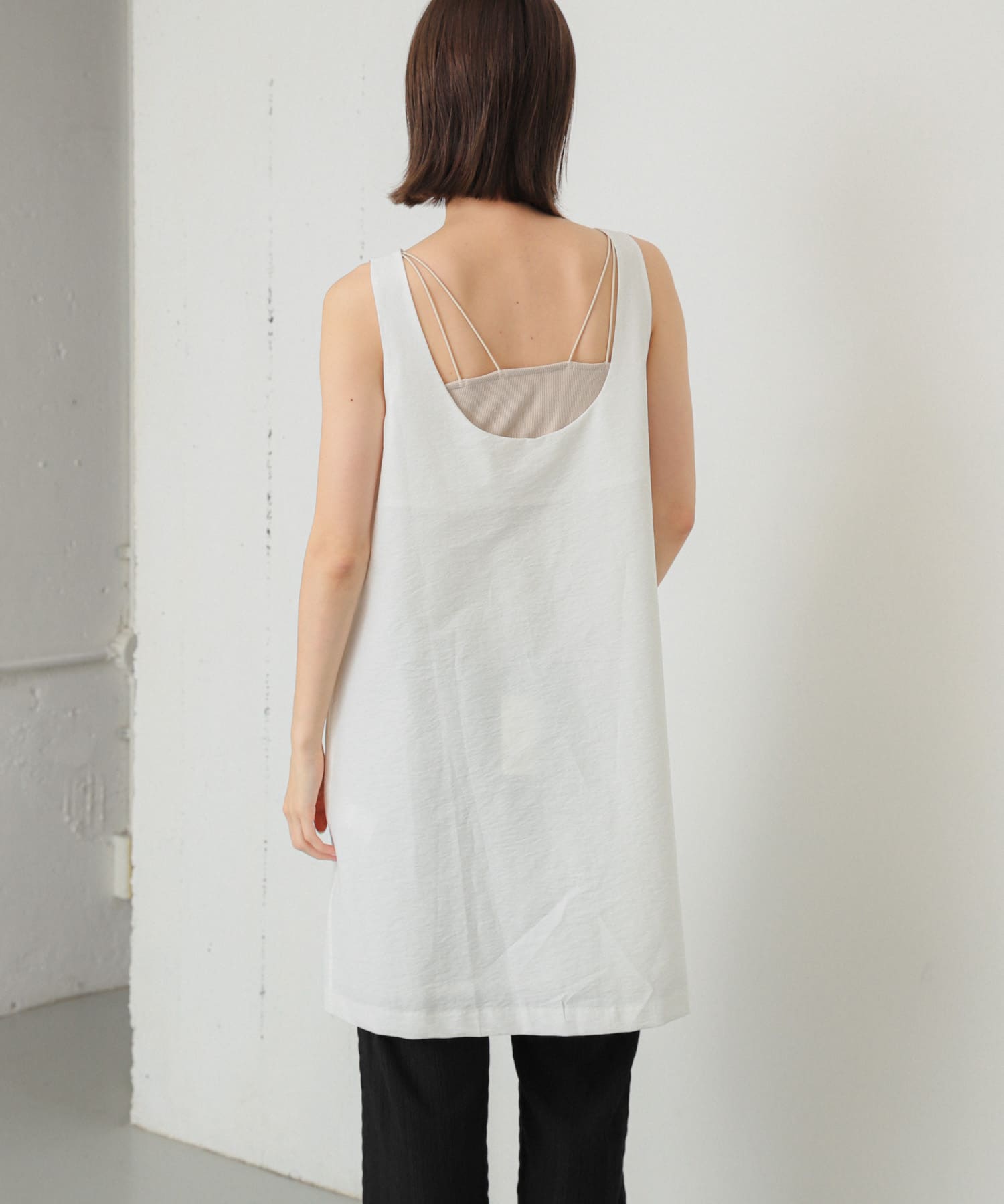 OFF WHITE