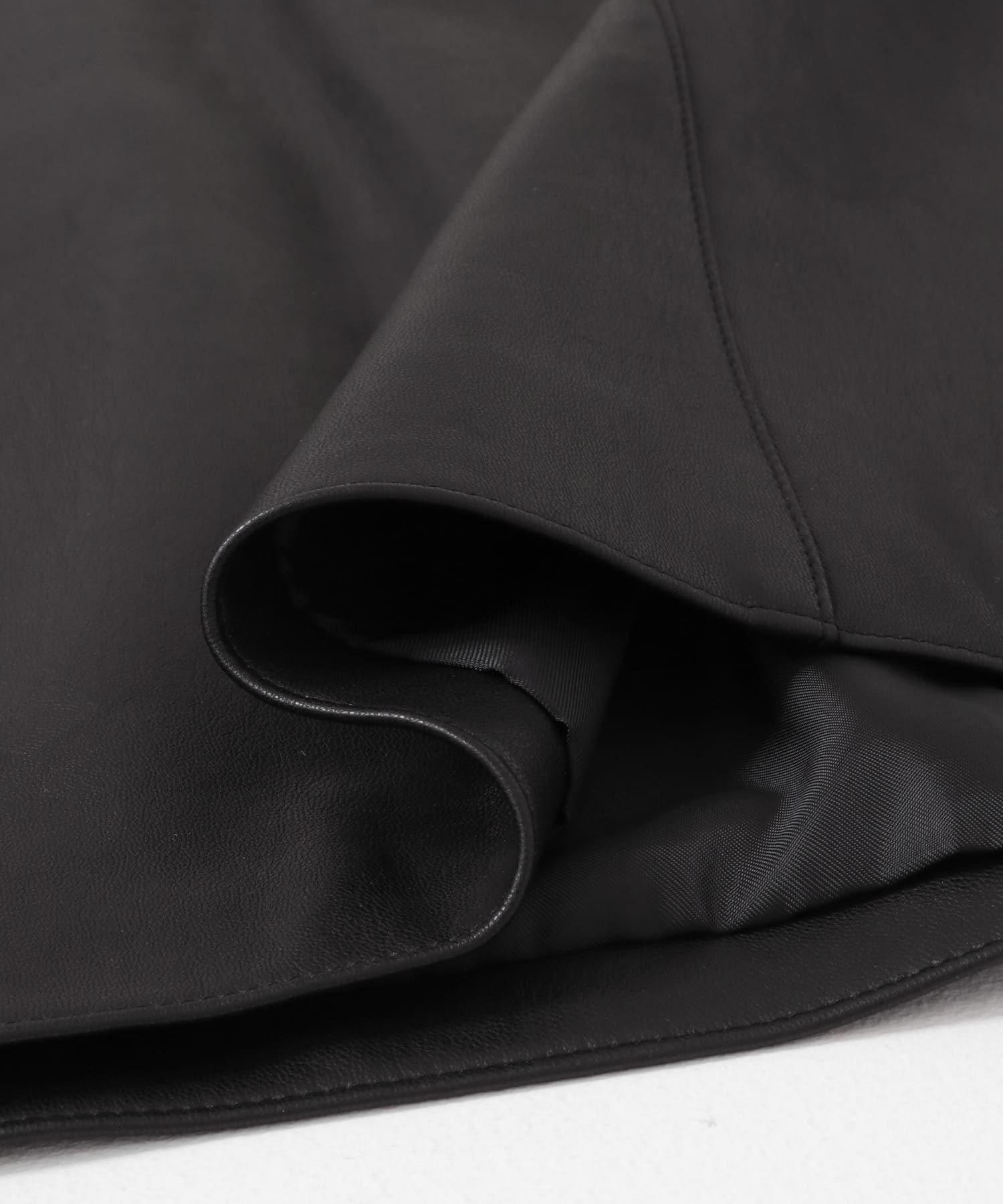 SYEE　フェイクレザークロップドジャケット BLACK one