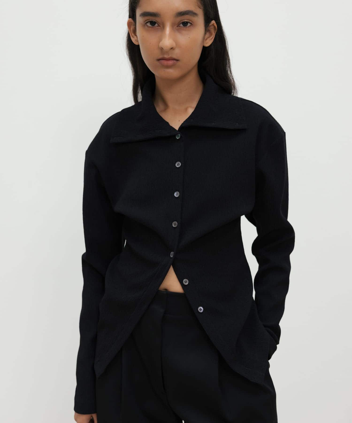 RRACE　Pleats Blouse Black one