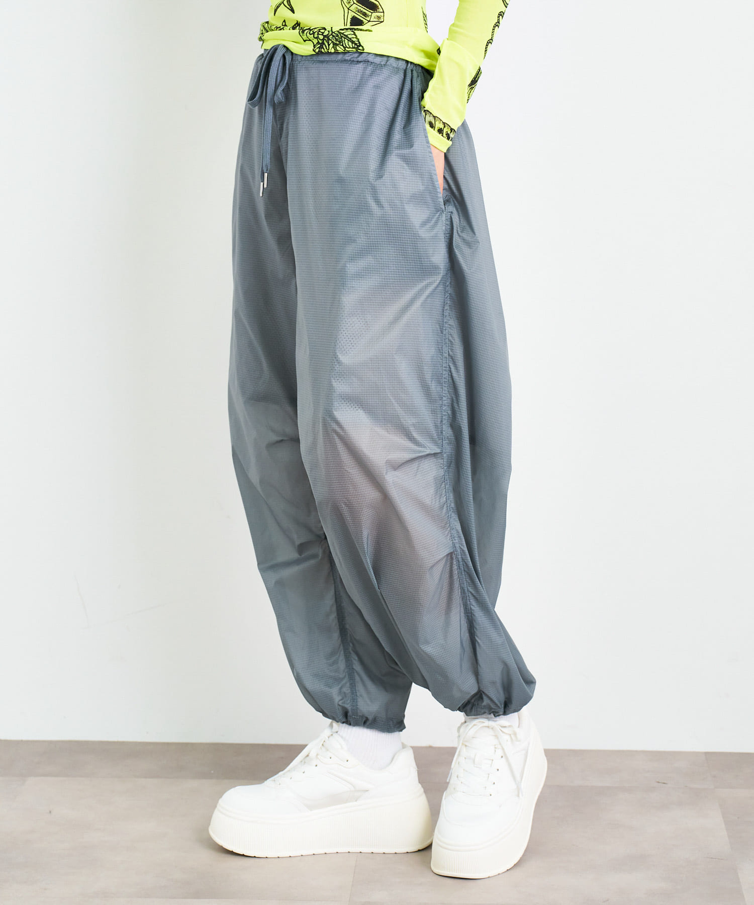 身長：172cm サイズ：one