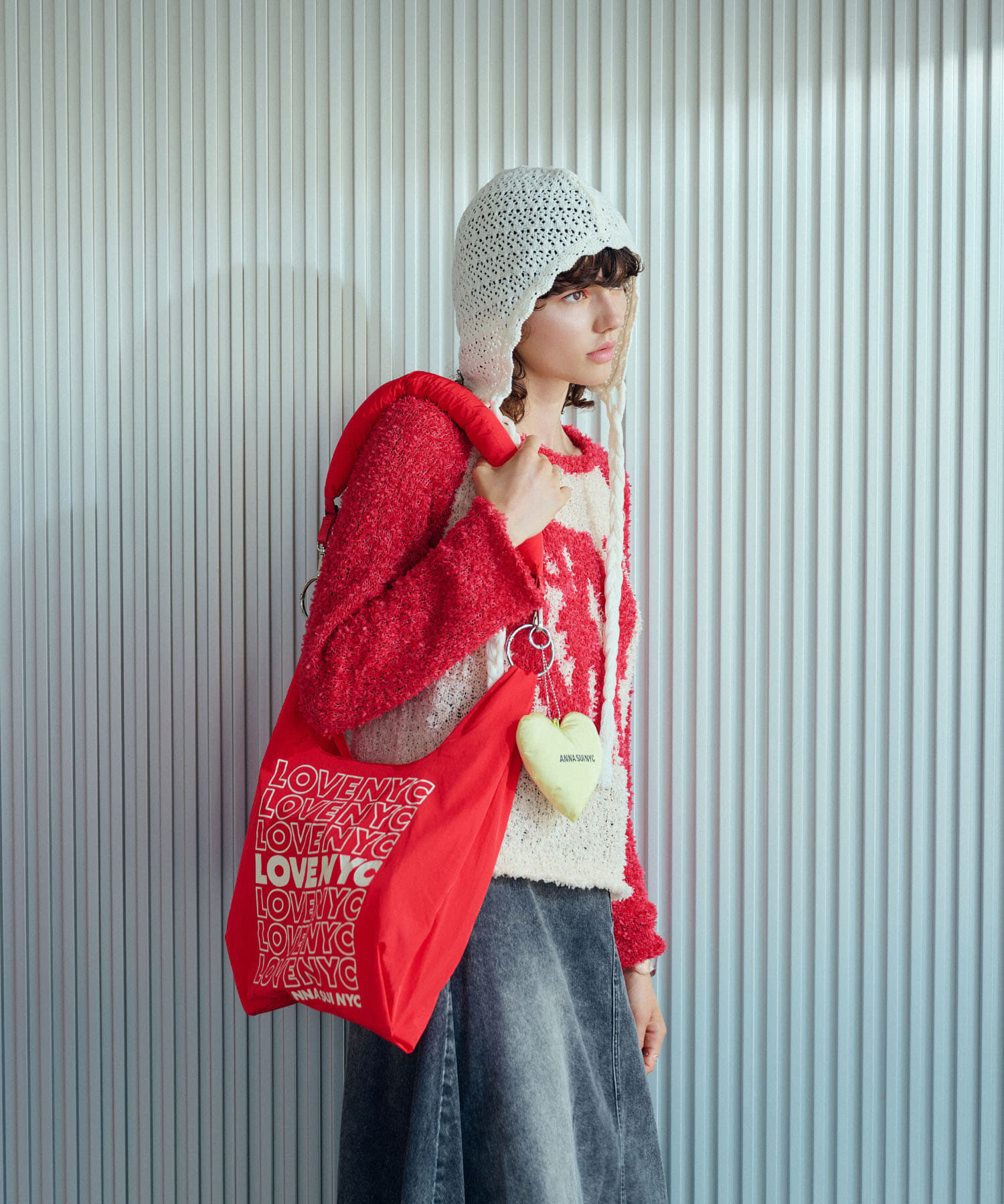 ANNA SUI NYC　LOVEショッピングバッグ RED one