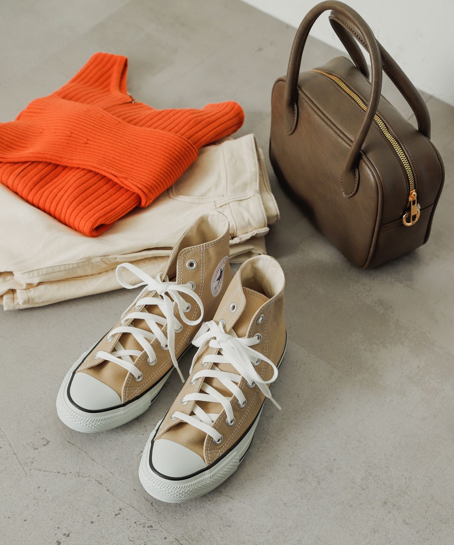 BEIGE