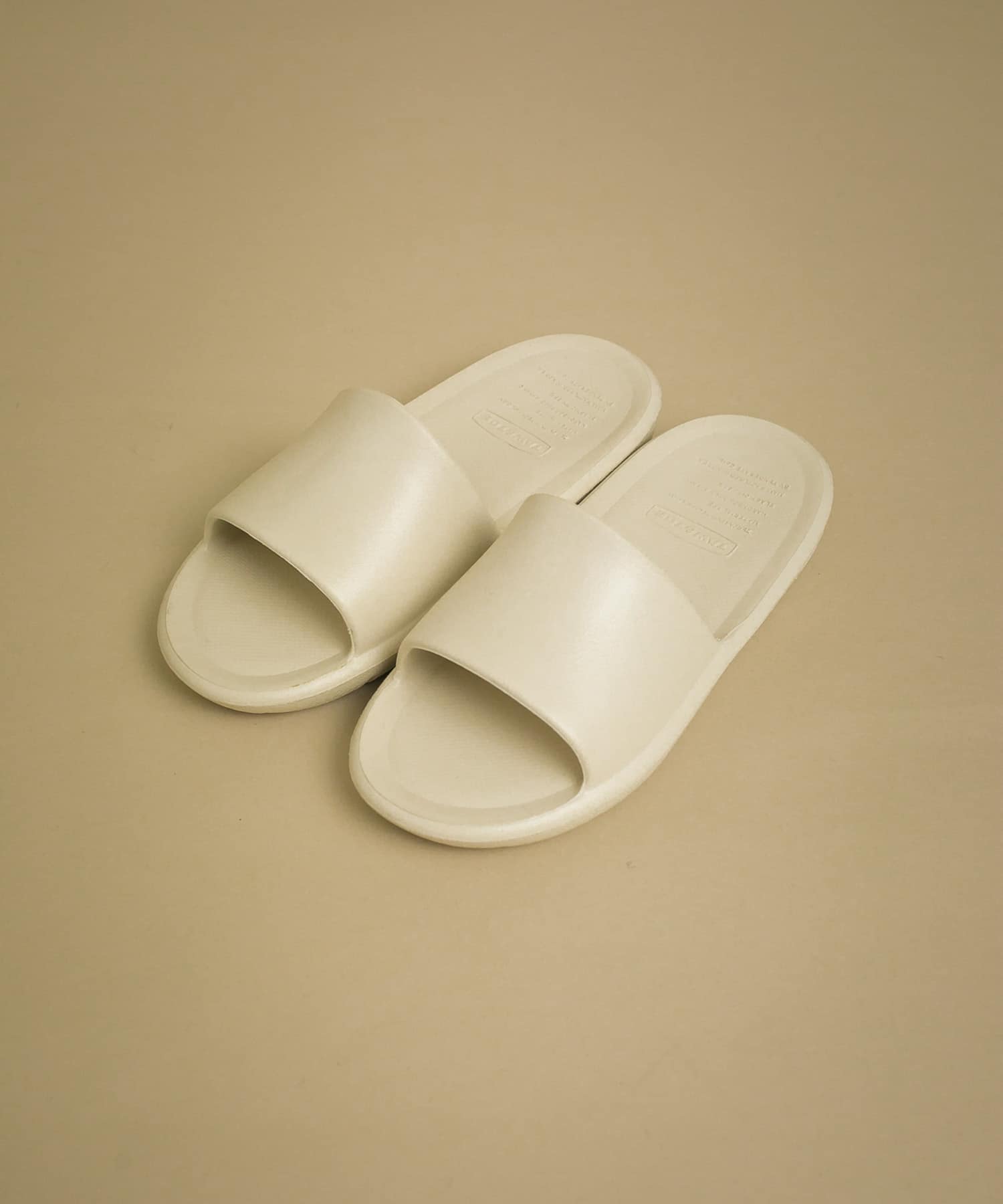 TAW&TOE　ZEROVITY SLIDE WHITE S