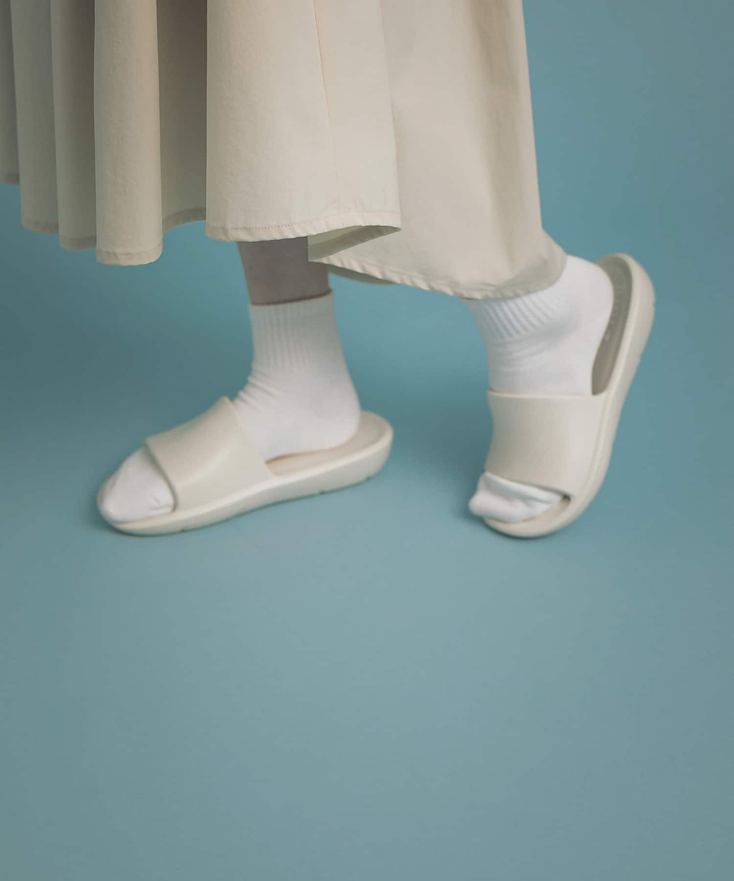 TAW&TOE　ZEROVITY SLIDE WHITE S