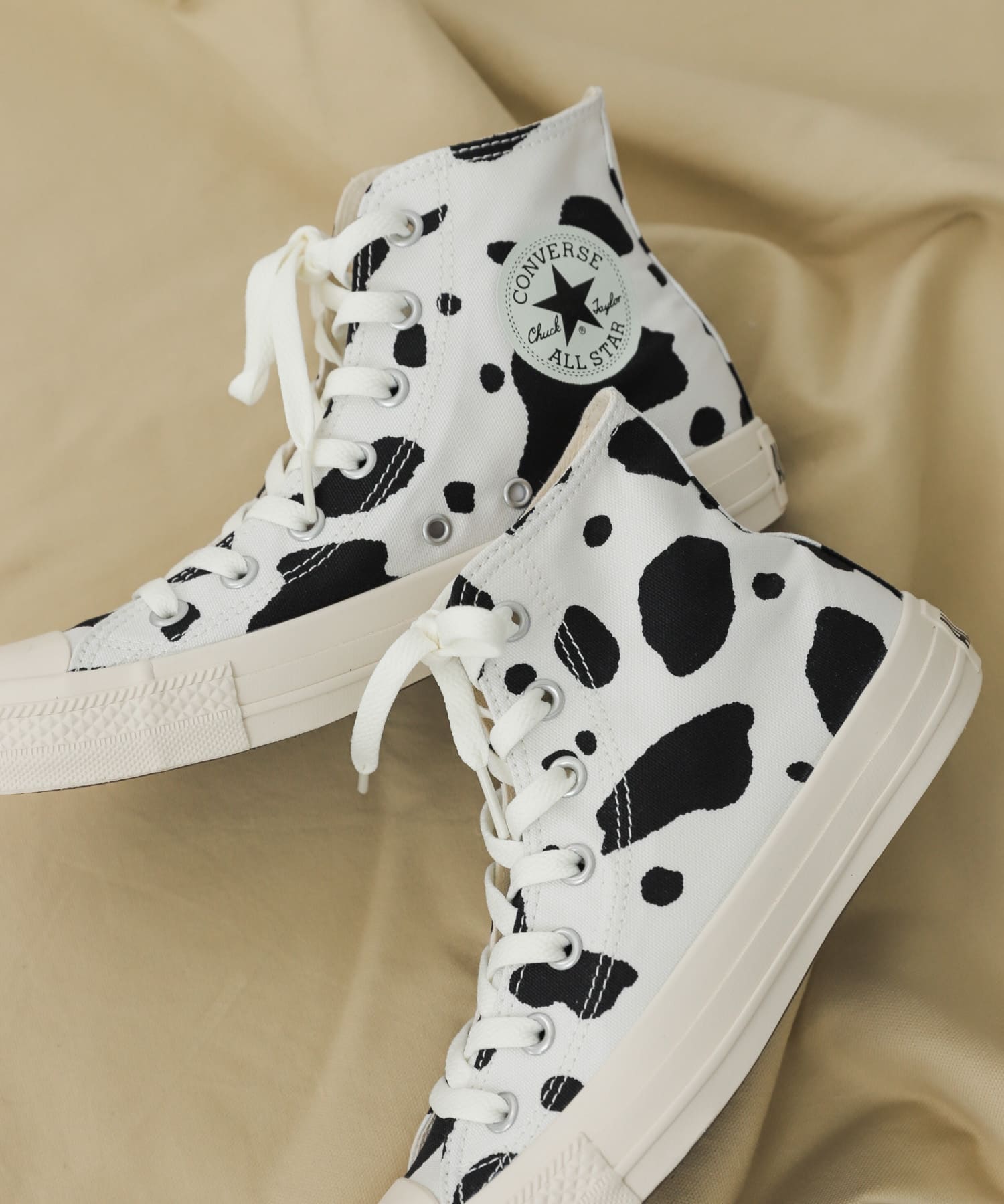 CONVERSE　COWSPOT HI WHITE 22.5